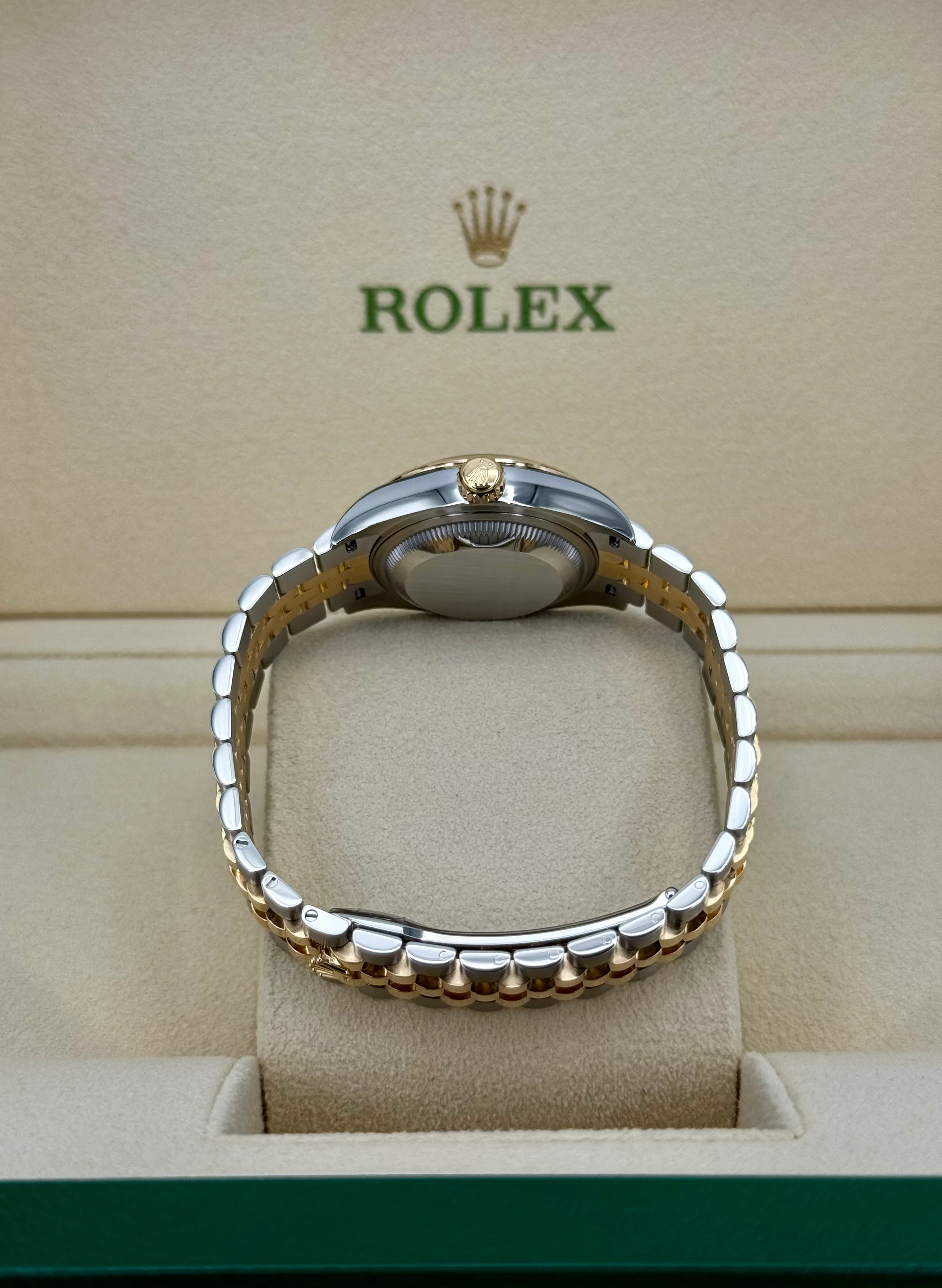 NEW 2024 Rolex Lady Datejust 28mm 279173 Jubilee Champagne Dial - Image 9