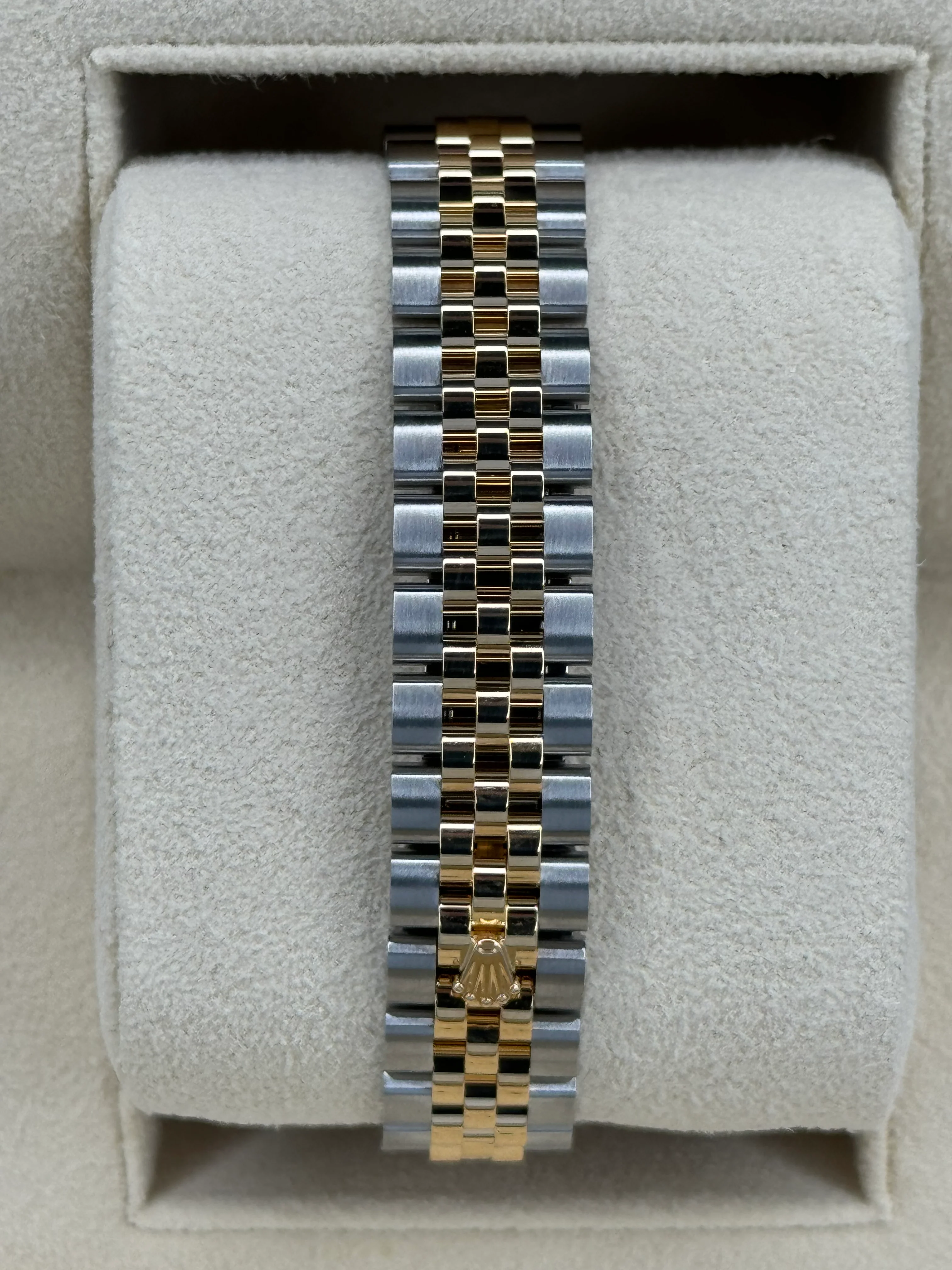 NEW 2025 Rolex Lady Datejust 28mm 279173 Jubilee Champagne Dial - Image 2