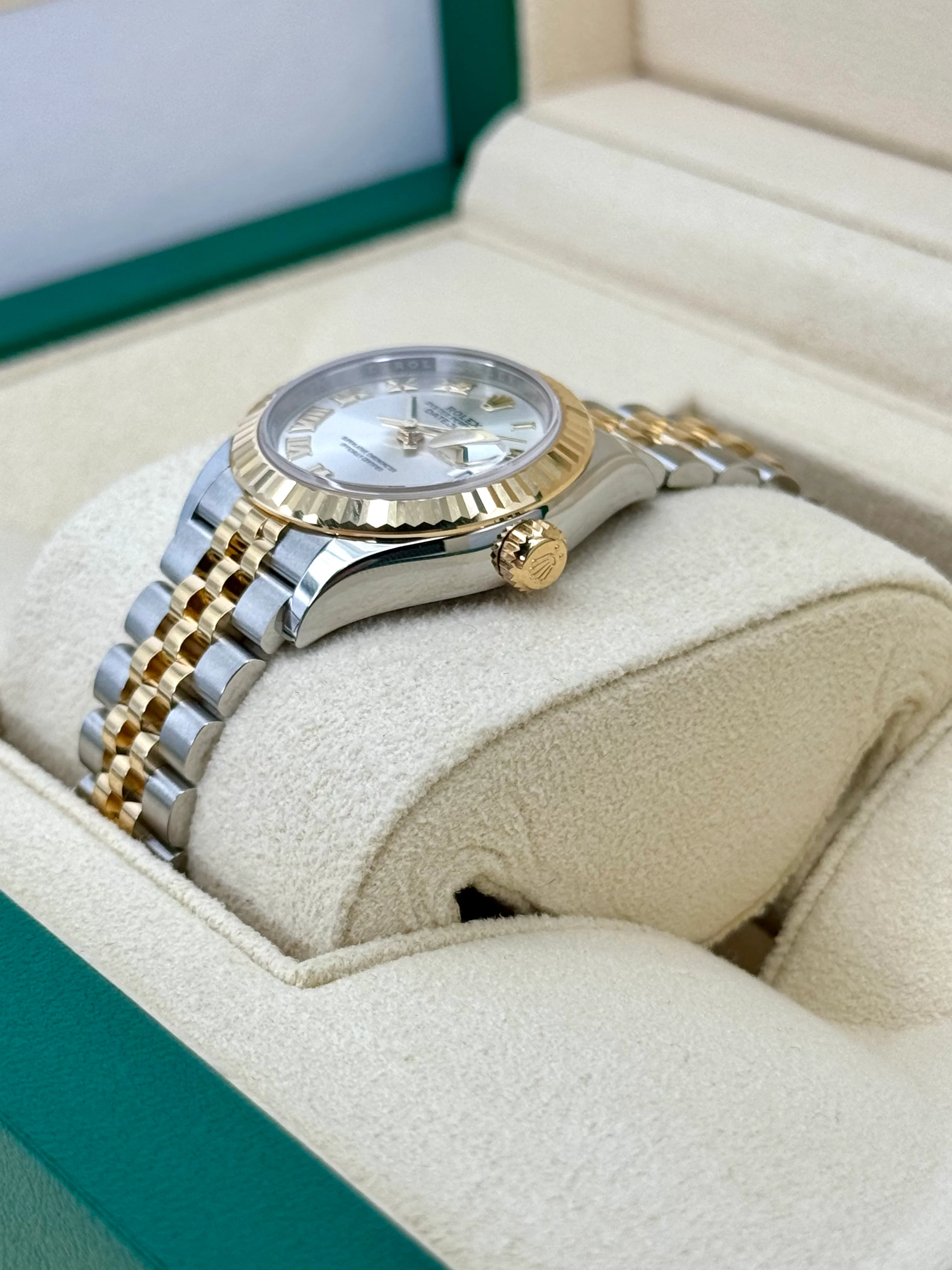 NEW 2025 Rolex Lady Datejust 28mm 279173 Two-Tone Jubilee Silver Dial - Image 5