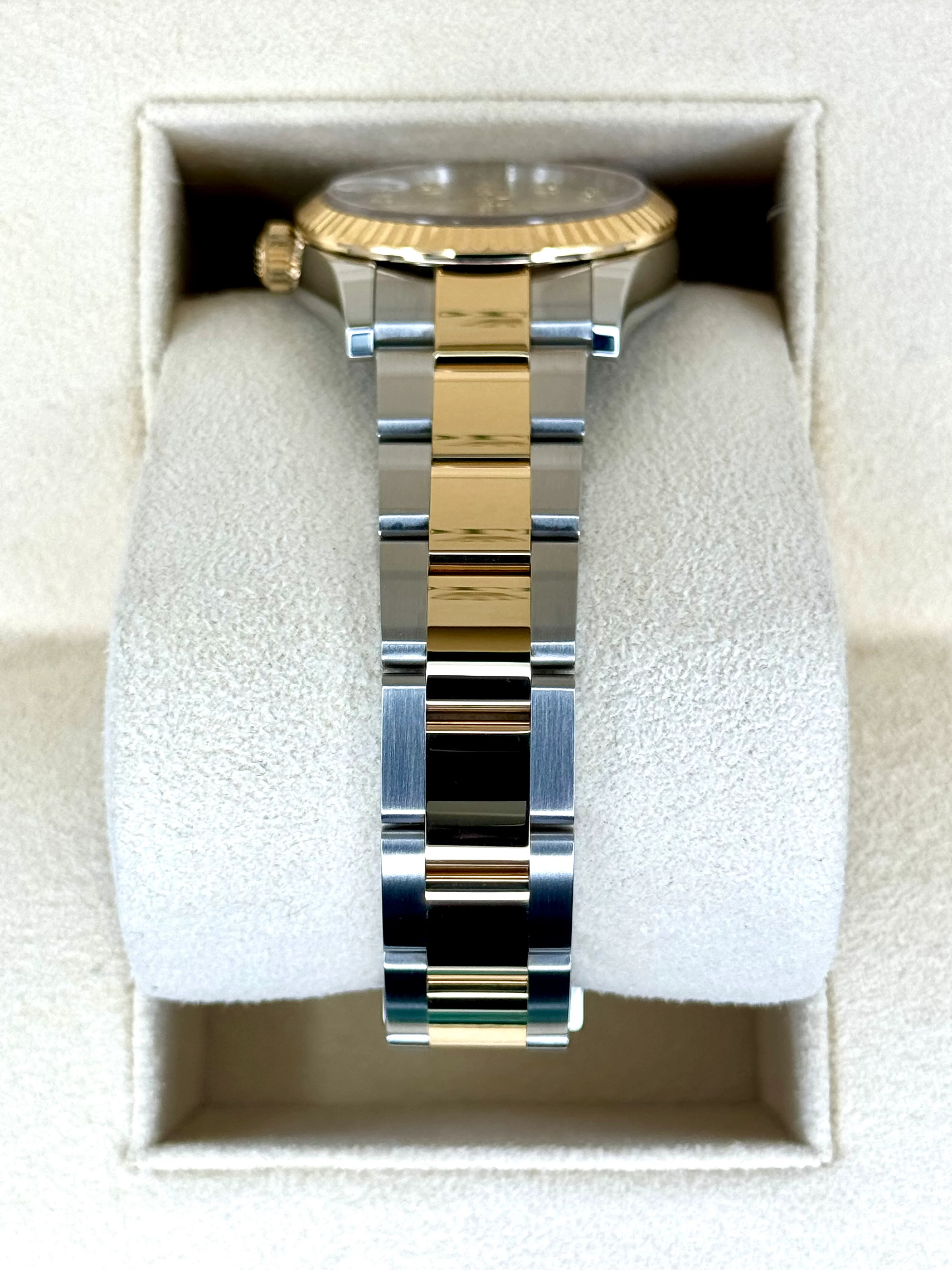 NEW 2025 Rolex Lady Datejust 31mm 278273 Two-Tone Silver Diamond Dial - Image 4