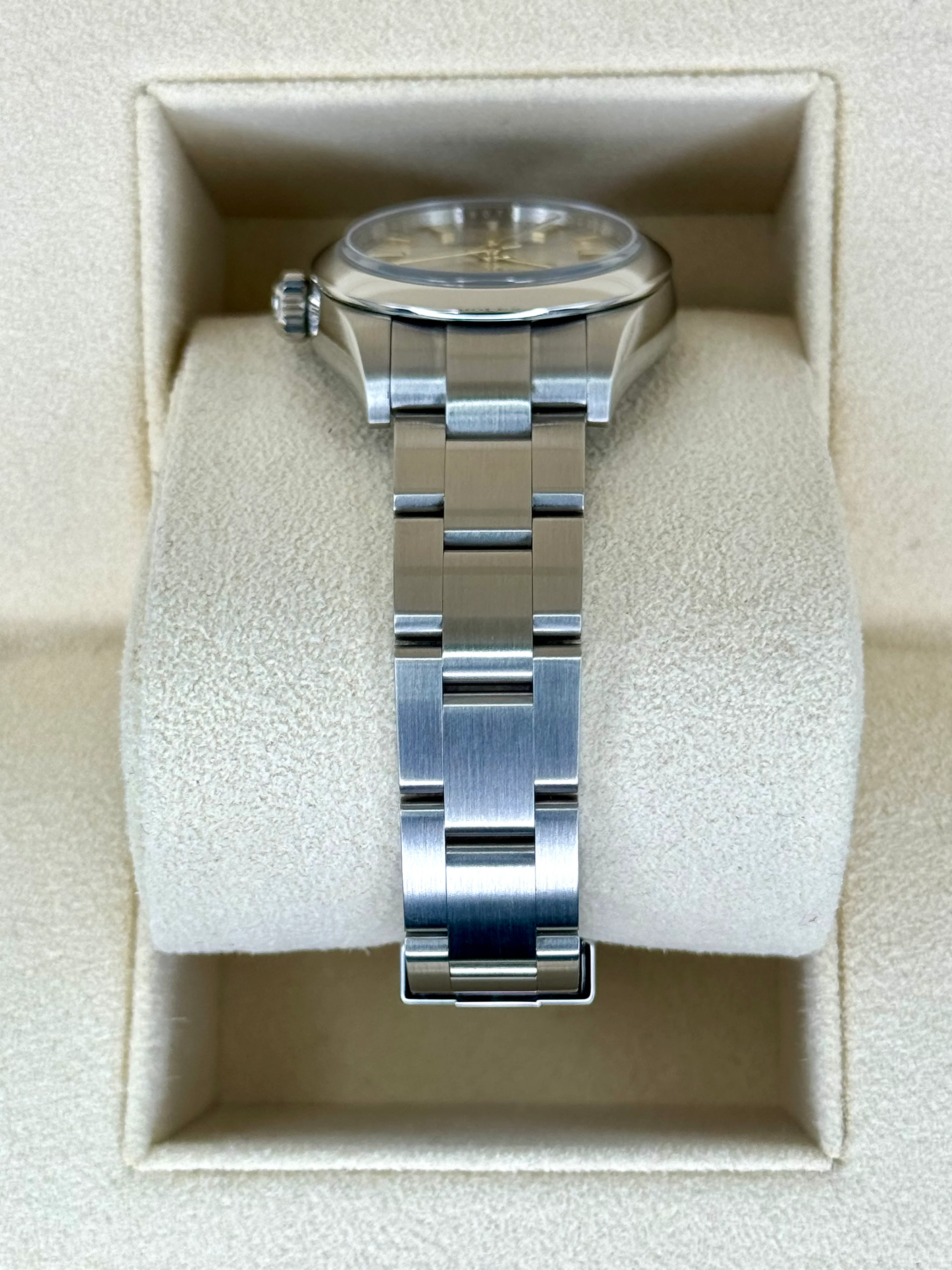 NEW 2024 Rolex Oyster Perpetual 28mm 276200 Silver Dial - Image 4