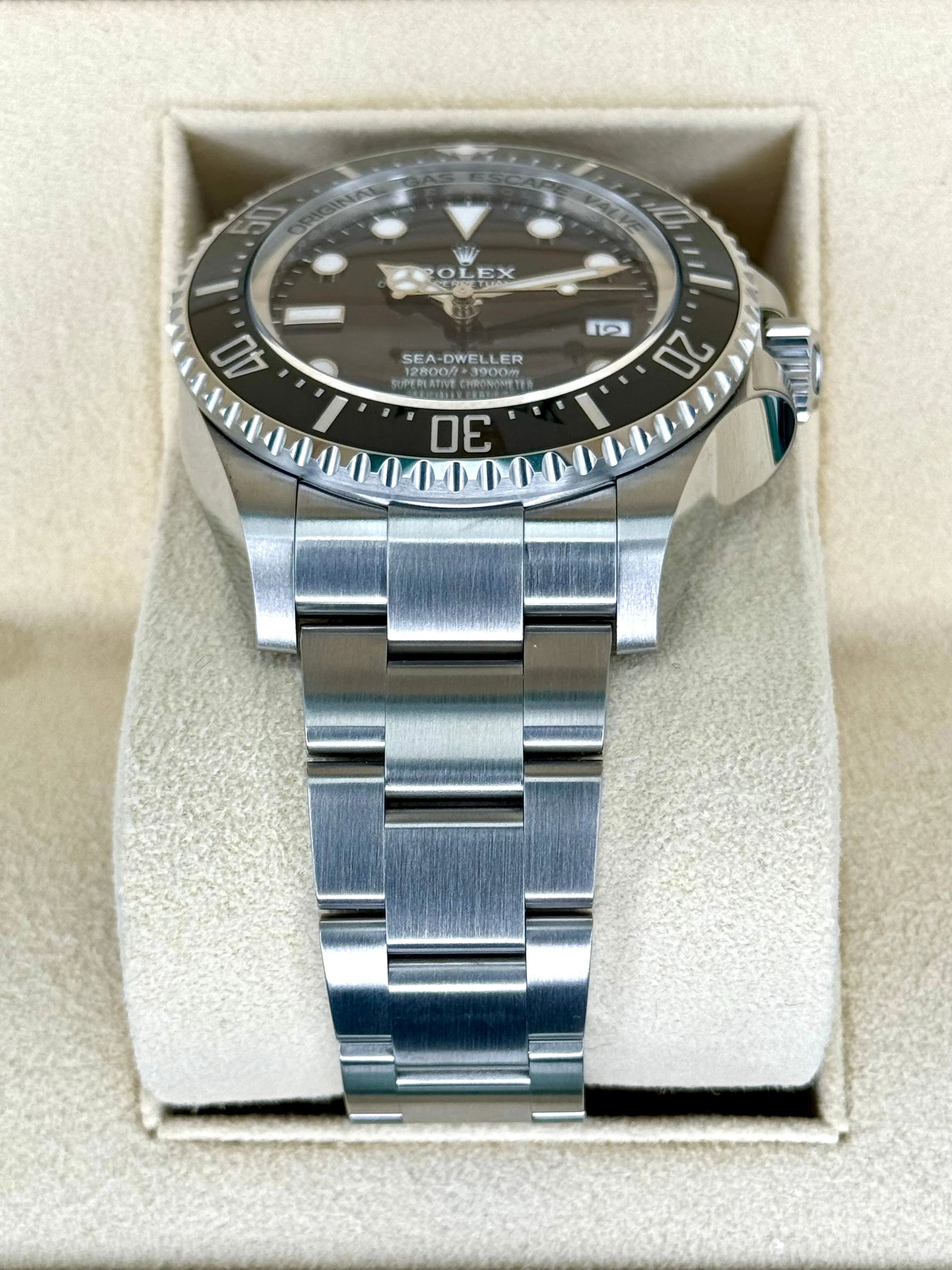 NEW 2024 Rolex Deepsea 44mm 136660 Stainless Steel Black Dial - Image 3