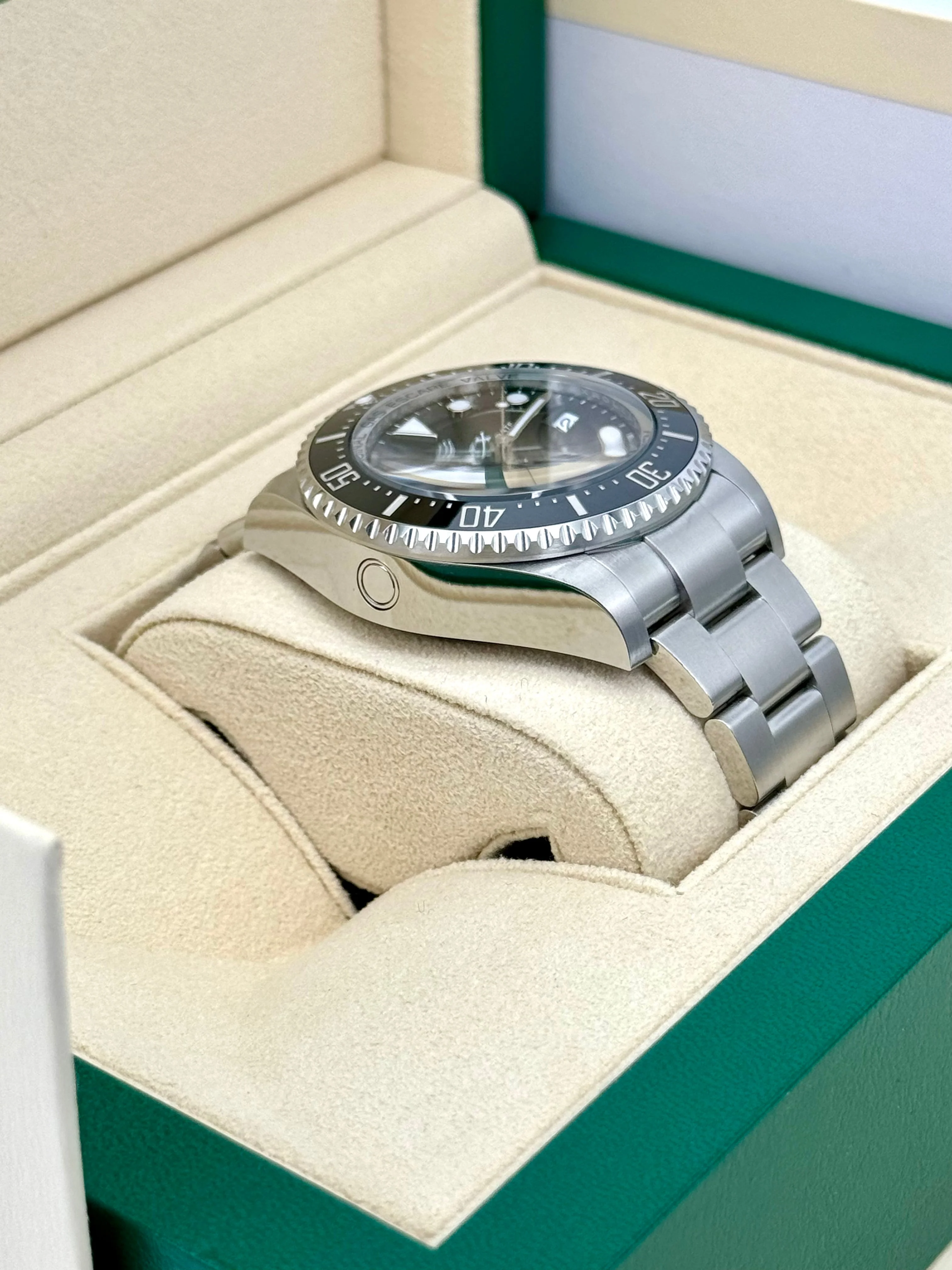 NEW 2024 Rolex Deepsea 44mm 136660 Stainless Steel Black Dial - Image 6