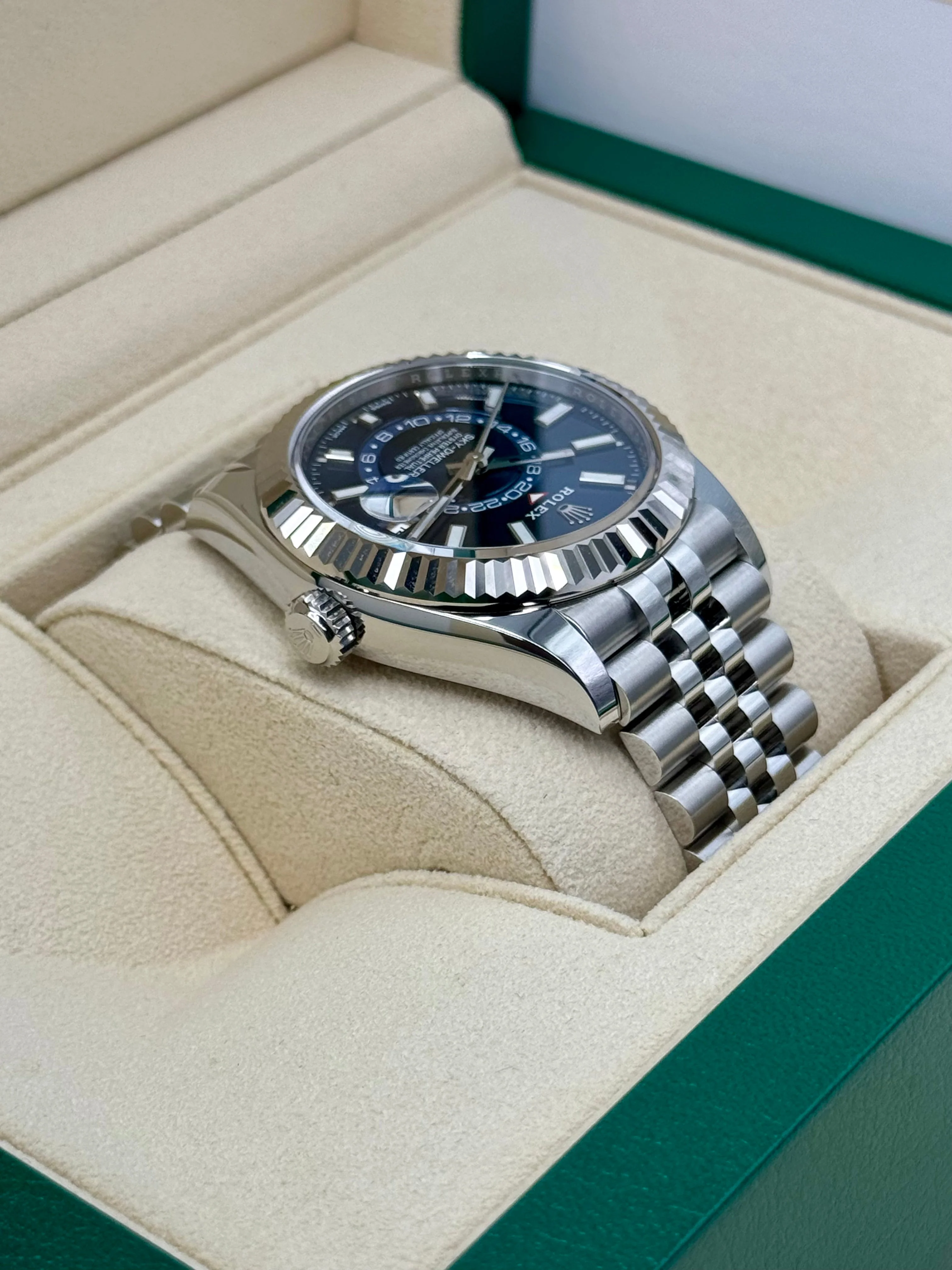 NEW 2024 Rolex Sky-Dweller 42mm 336934 Jubilee Blue Dial - Image 8