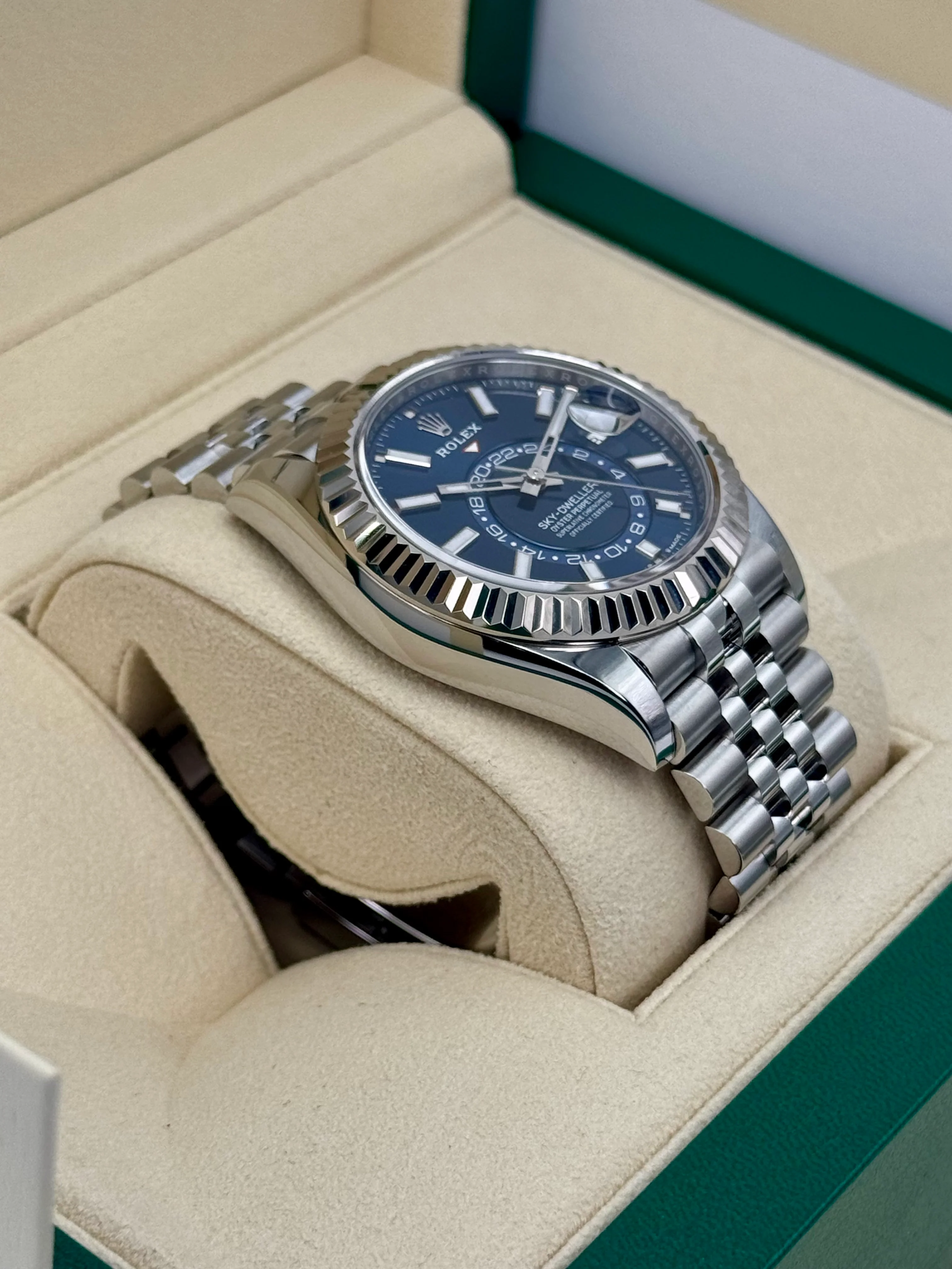 NEW 2024 Rolex Sky-Dweller 42mm 336934 Jubilee Blue Dial - Image 6