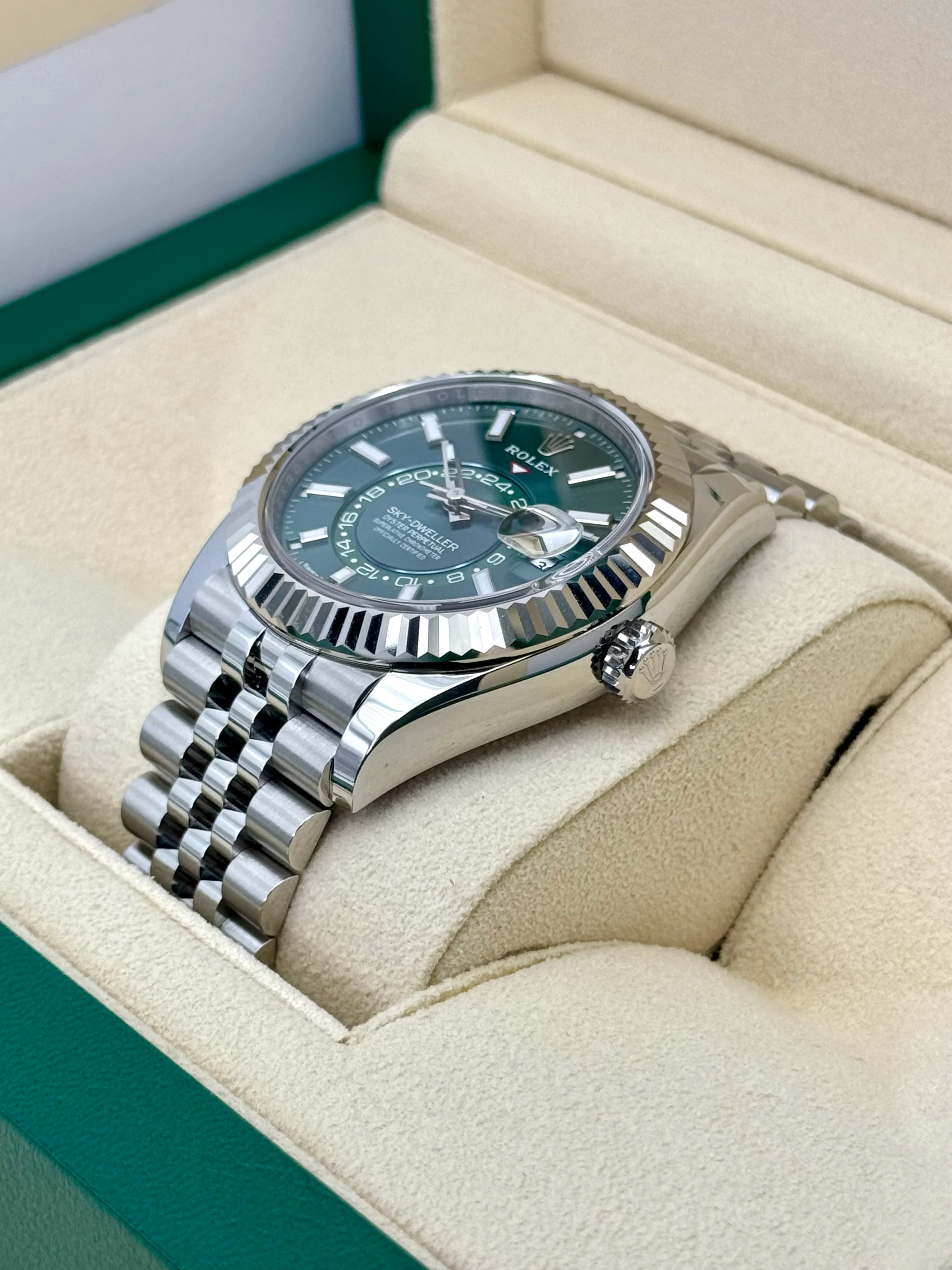 NEW 2024 Rolex Sky-Dweller 42mm 336934 Jubilee Mint Green Dial - Image 5