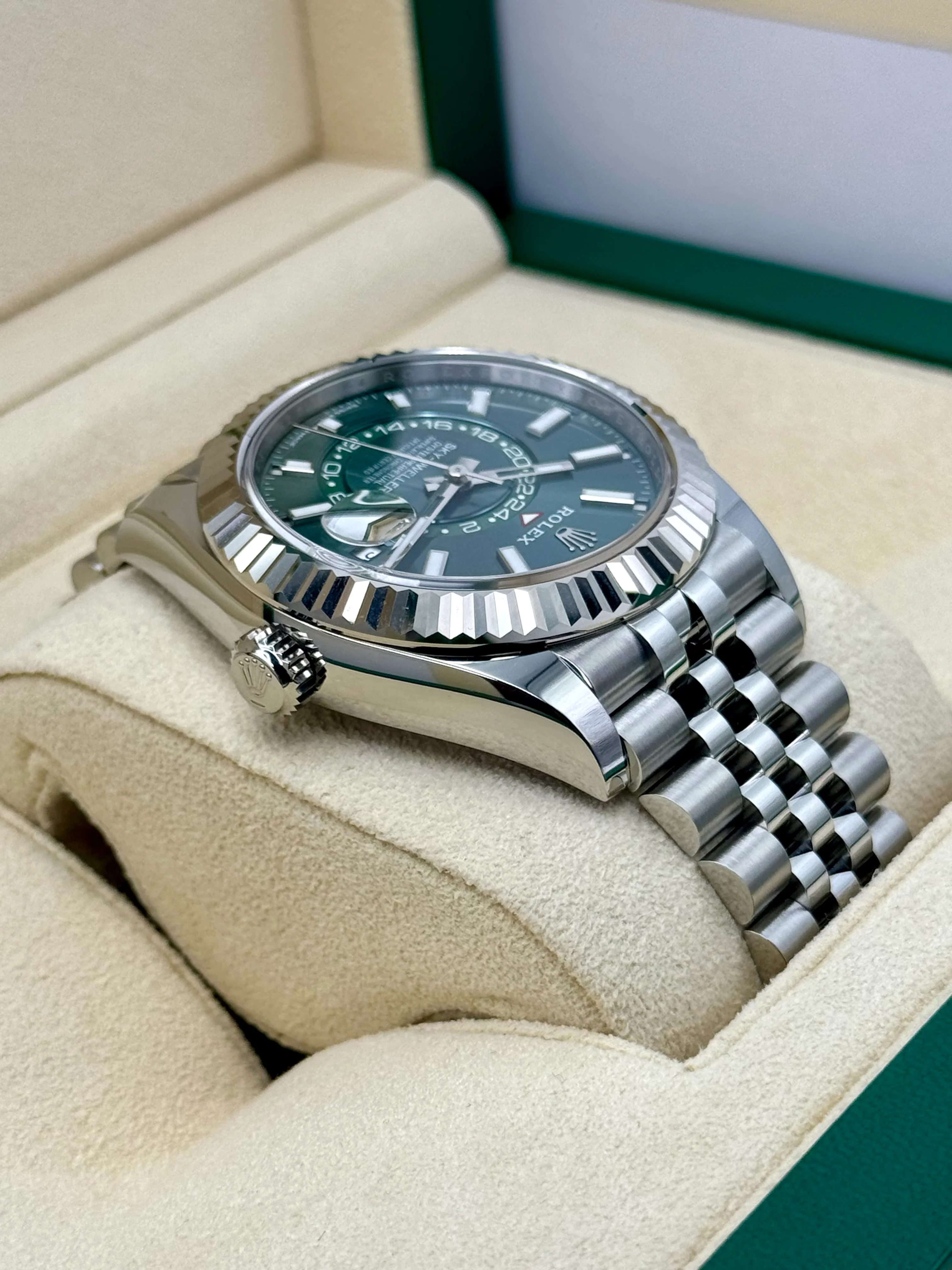 NEW 2024 Rolex Sky-Dweller 42mm 336934 Jubilee Mint Green Dial - Image 8