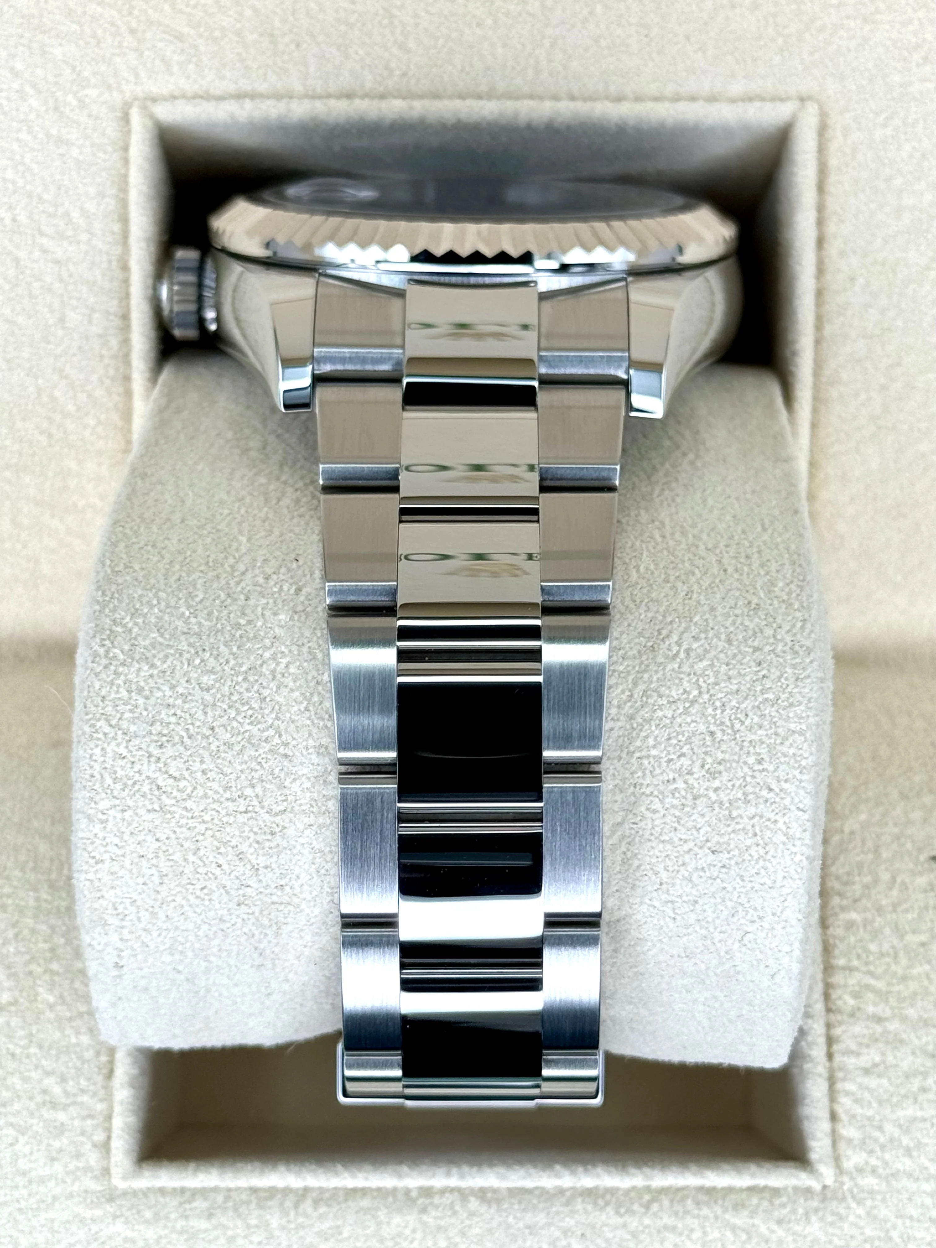 NEW 2024 Rolex Sky-Dweller 42mm 336934 Oyster Black Dial - Image 4