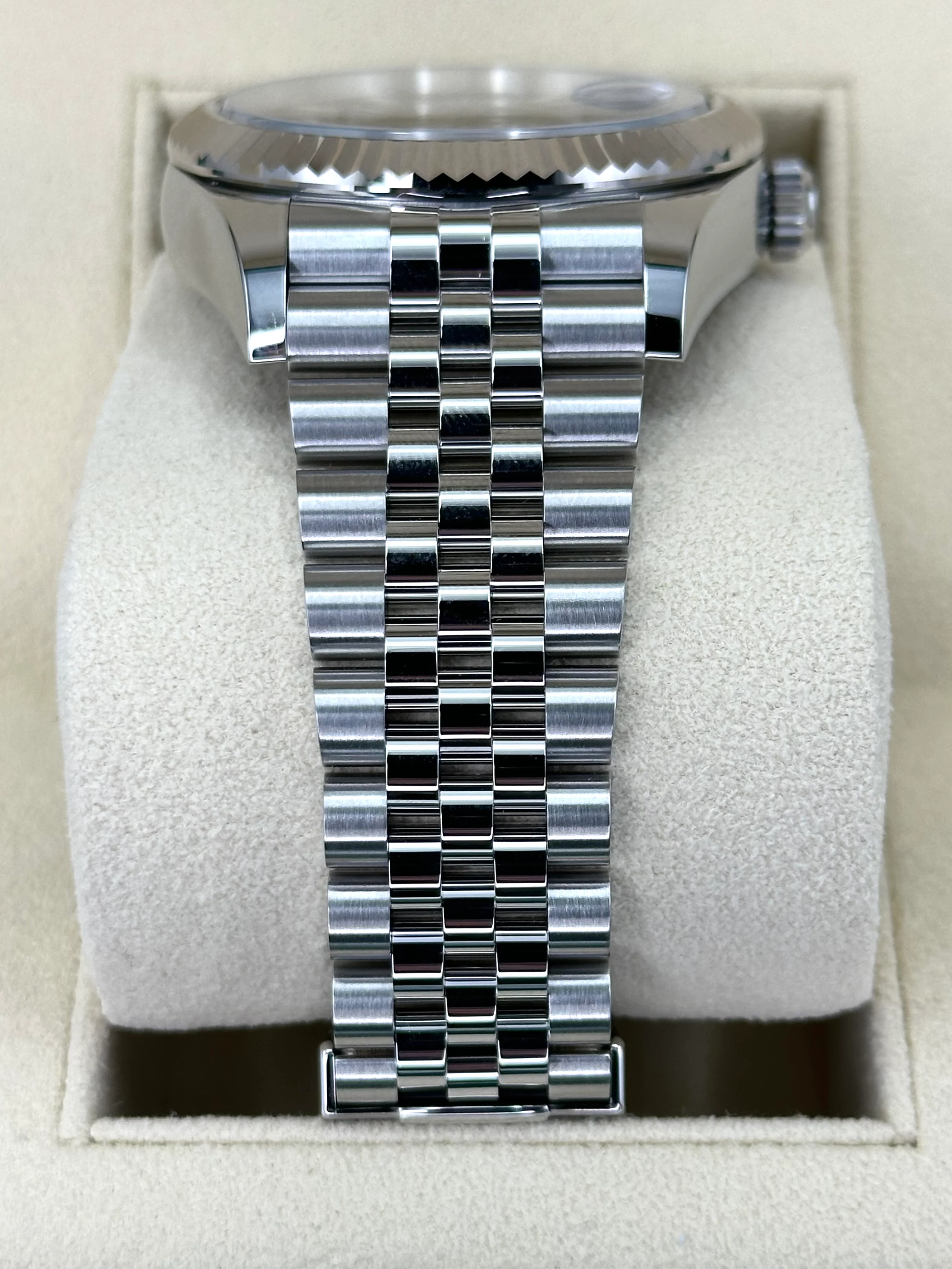 NEW 2024 Rolex Sky-Dweller 42mm 336934 Jubilee Blue Dial - Image 3