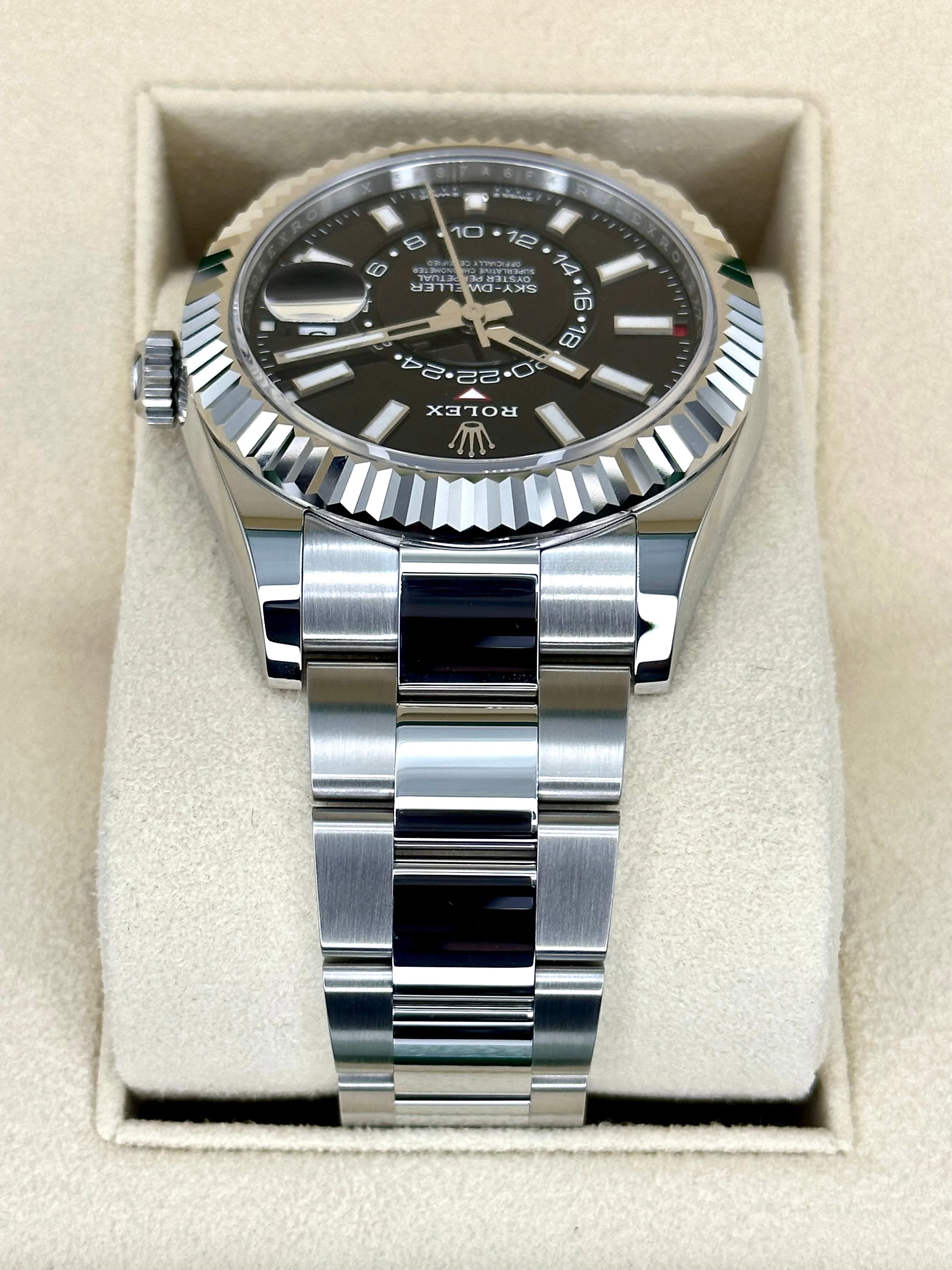 NEW 2024 Rolex Sky-Dweller 42mm 336934 Oyster Black Dial - Image 4
