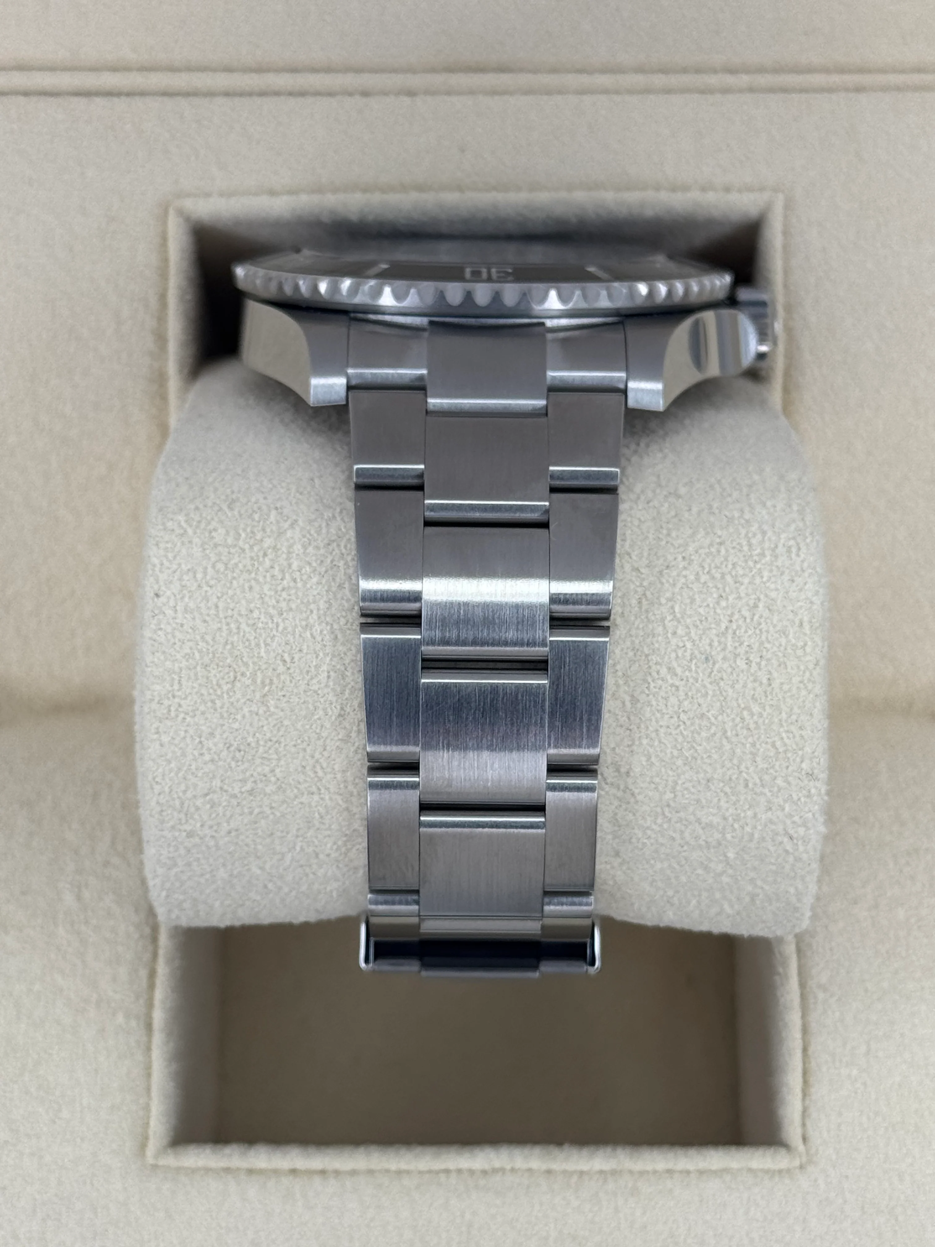 NEW 2024 Rolex Submariner 41mm 124060 Stainless Steel Black Dial - Image 3