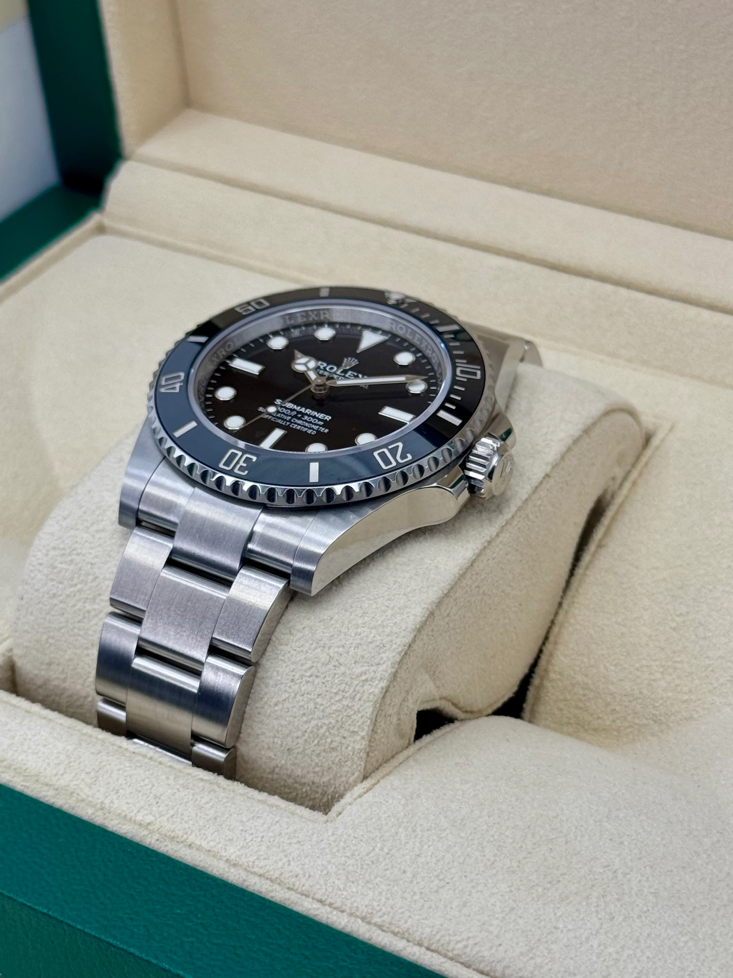 NEW 2024 Rolex Submariner 41mm 124060 Stainless Steel Black Dial - Image 5
