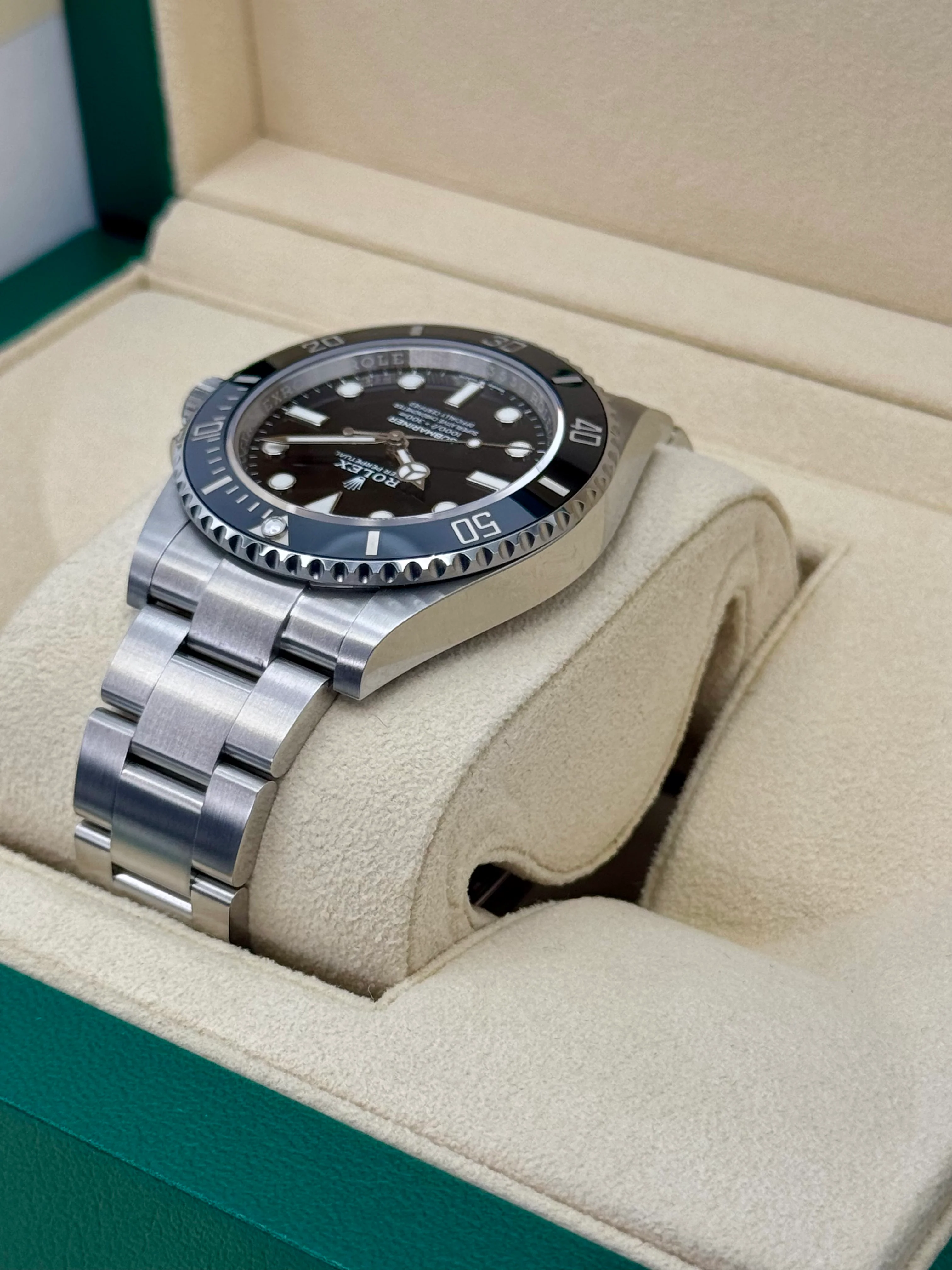 NEW 2024 Rolex Submariner 41mm 124060 Stainless Steel Black Dial - Image 7