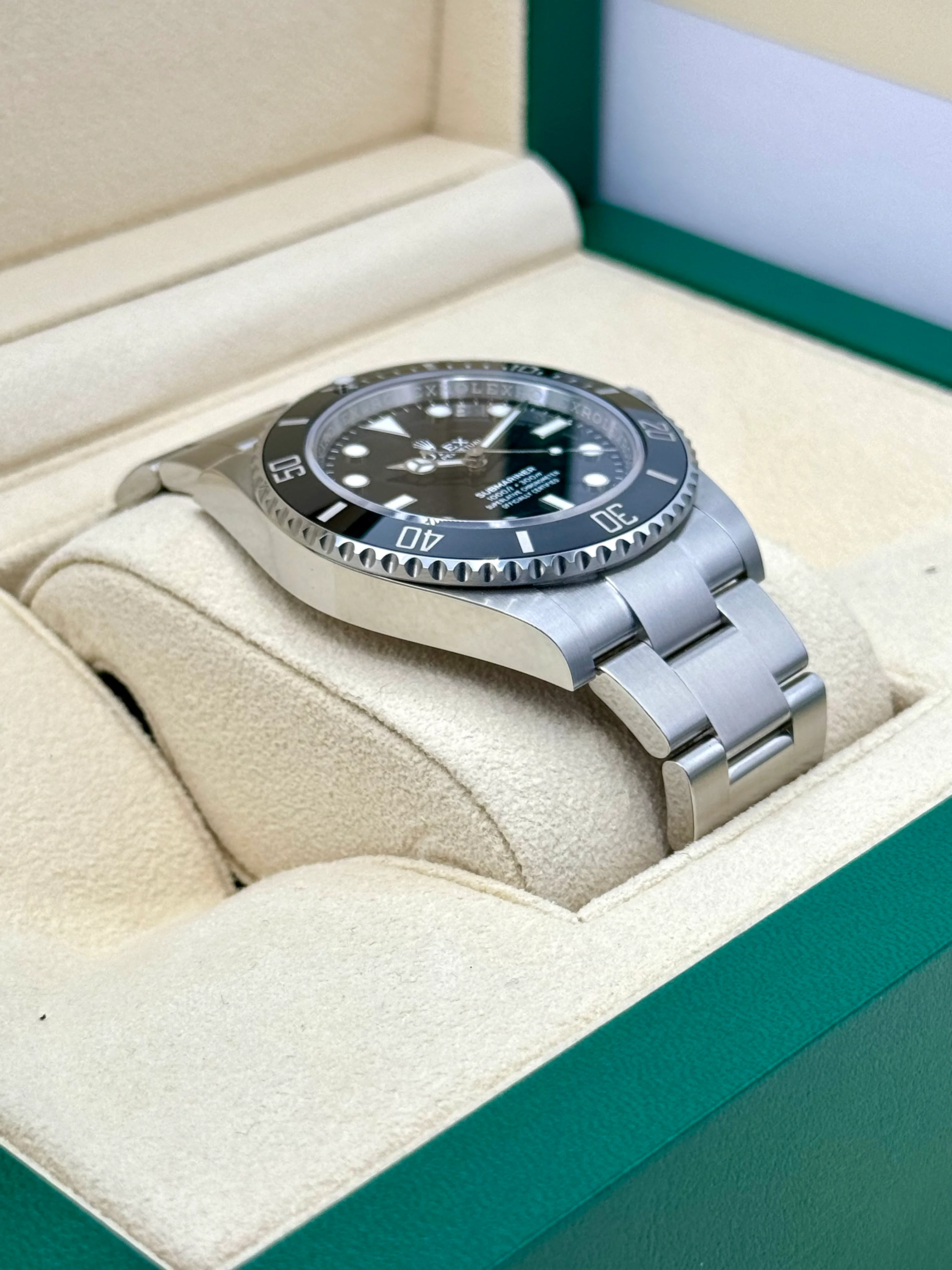 NEW 2024 Rolex Submariner 41mm 124060 Stainless Steel Black Dial - Image 6
