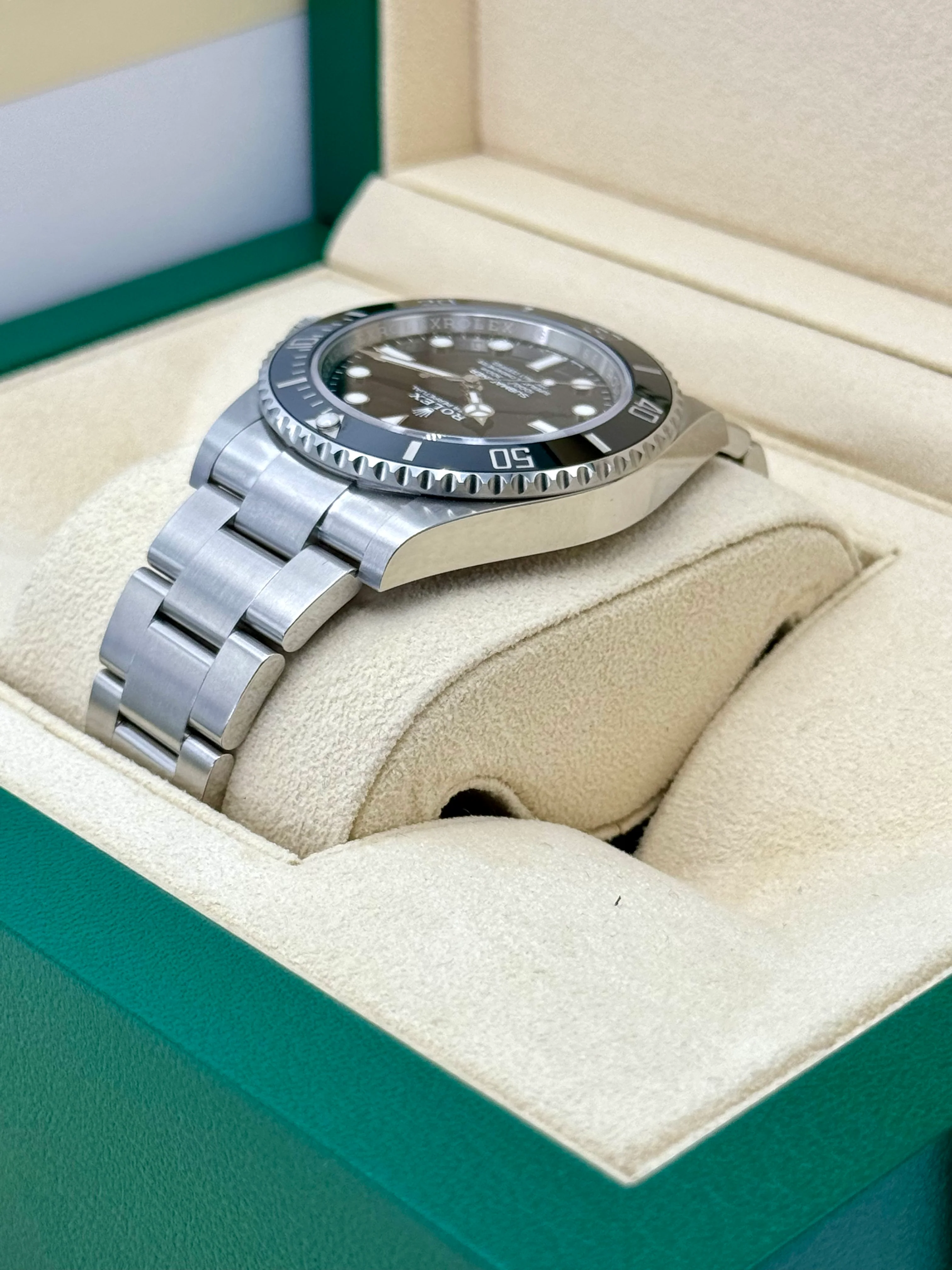NEW 2024 Rolex Submariner 41mm 124060 Stainless Steel Black Dial - Image 7