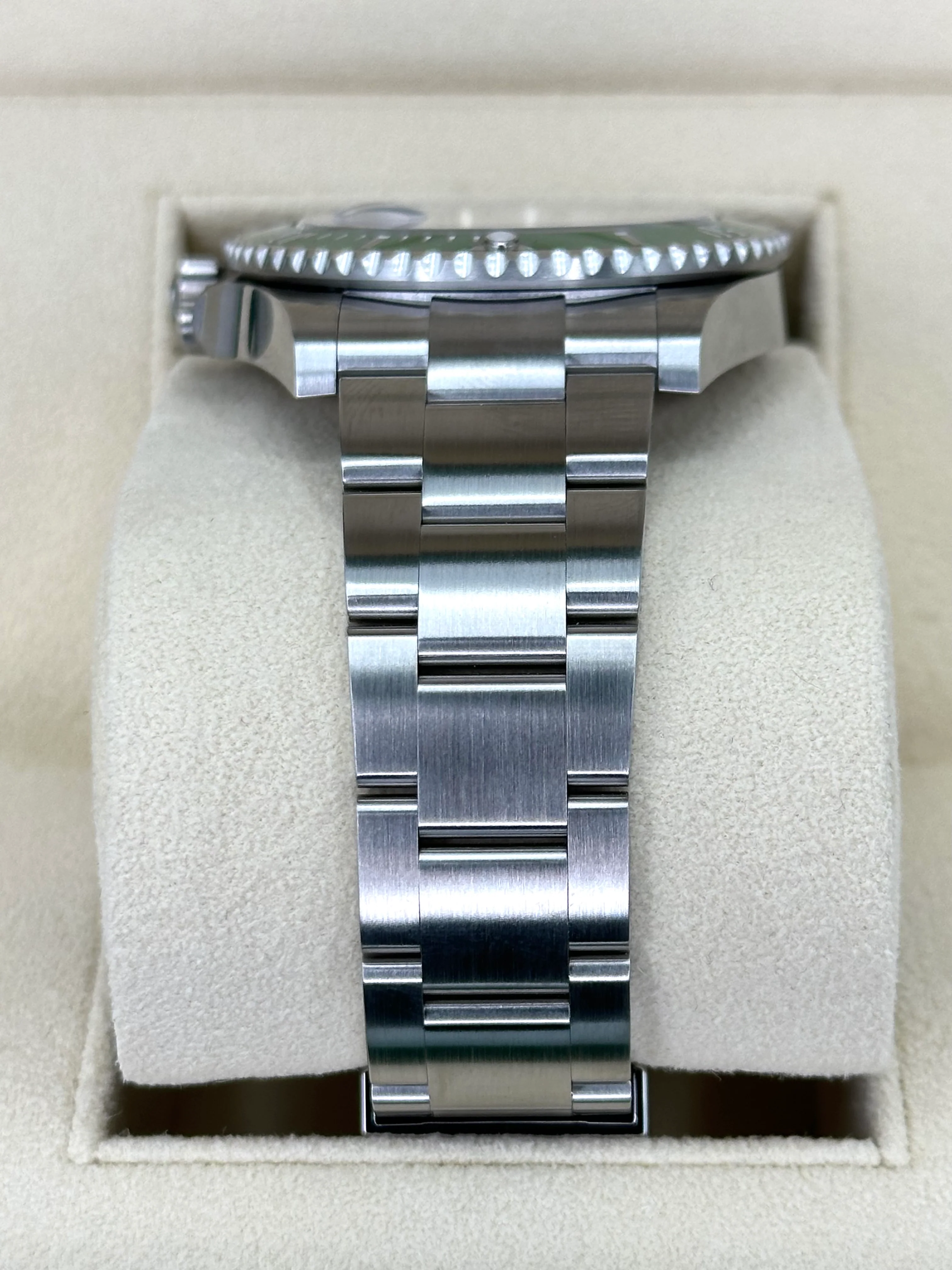 NEW 2024 Rolex Submariner "Starbucks" 41mm 126610LV Black Dial - Image 4