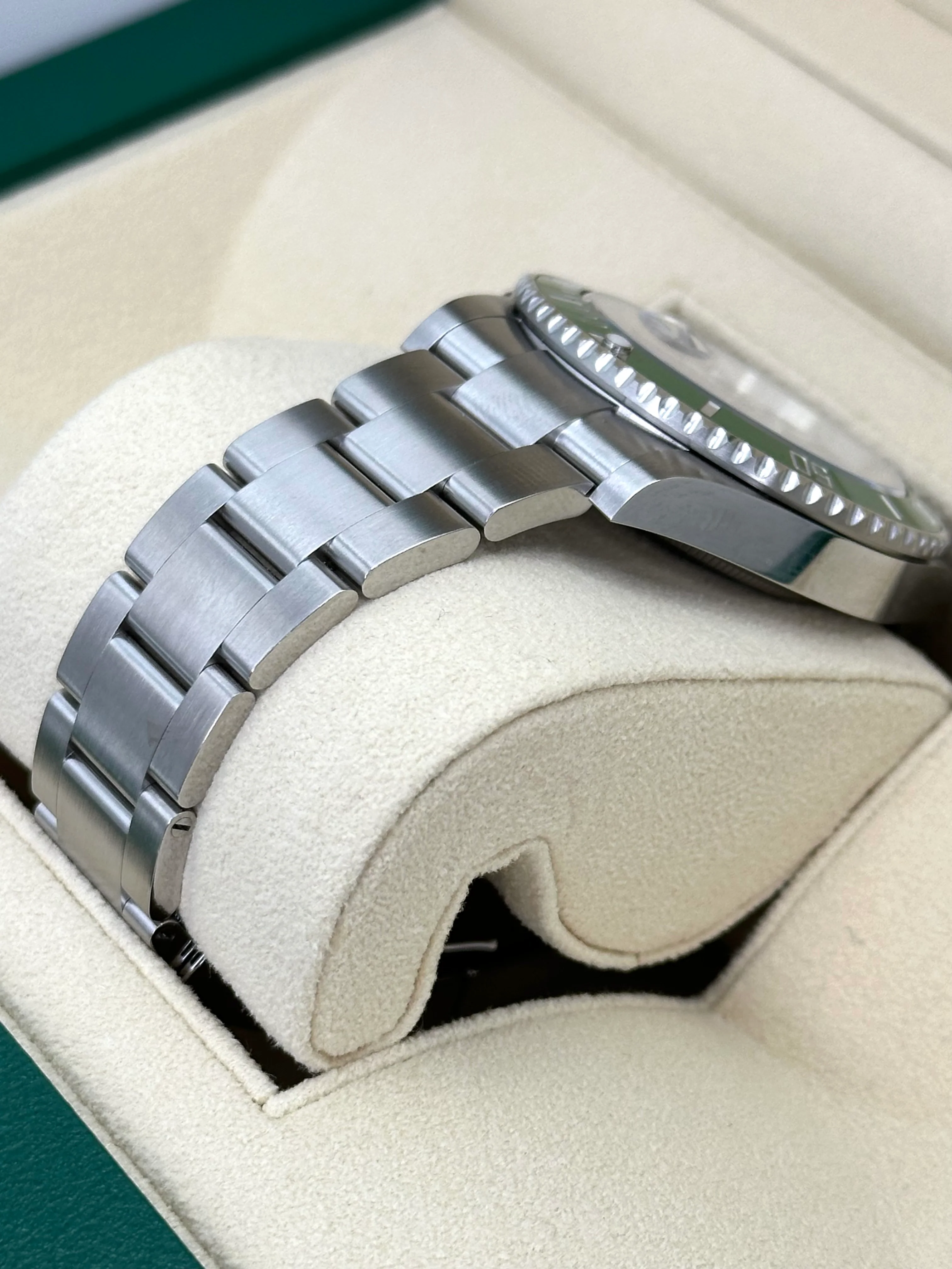 NEW 2024 Rolex Submariner "Starbucks" 41mm 126610LV Black Dial - Image 7