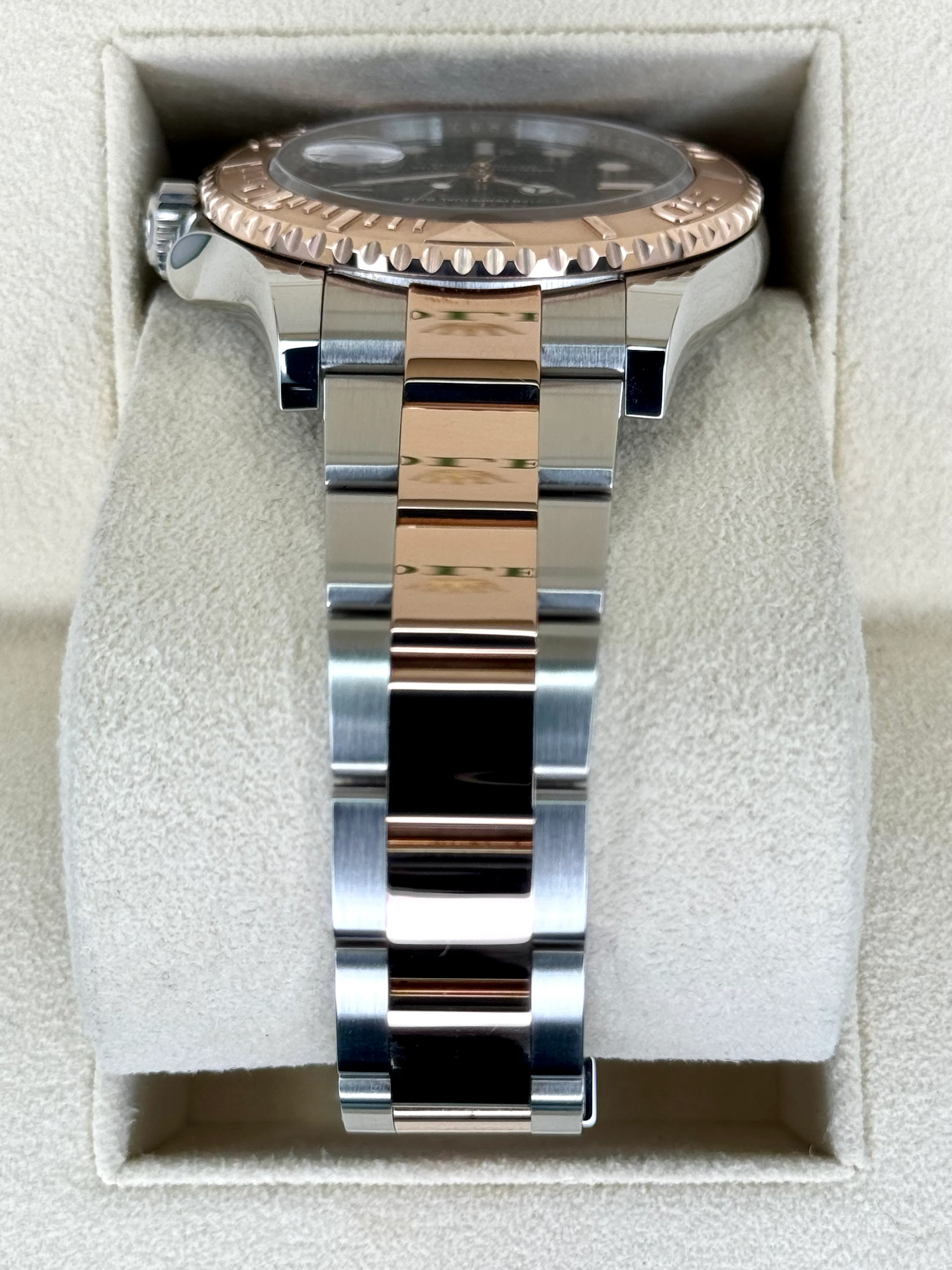 NEW 2025 Rolex Yacht-Master 40mm 126621 Two-Tone Black Dial - Image 4