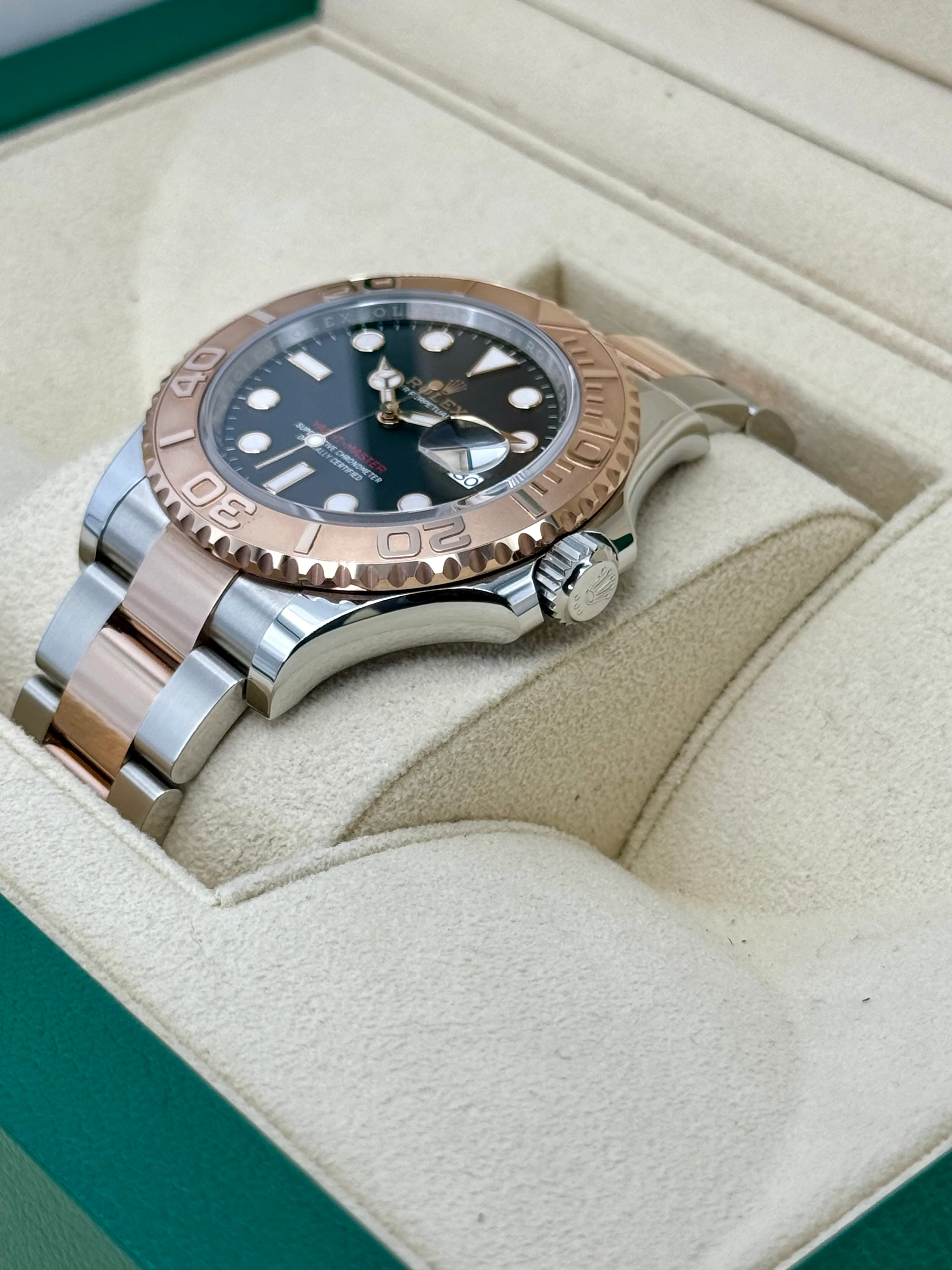 NEW 2025 Rolex Yacht-Master 40mm 126621 Two-Tone Black Dial - Image 5