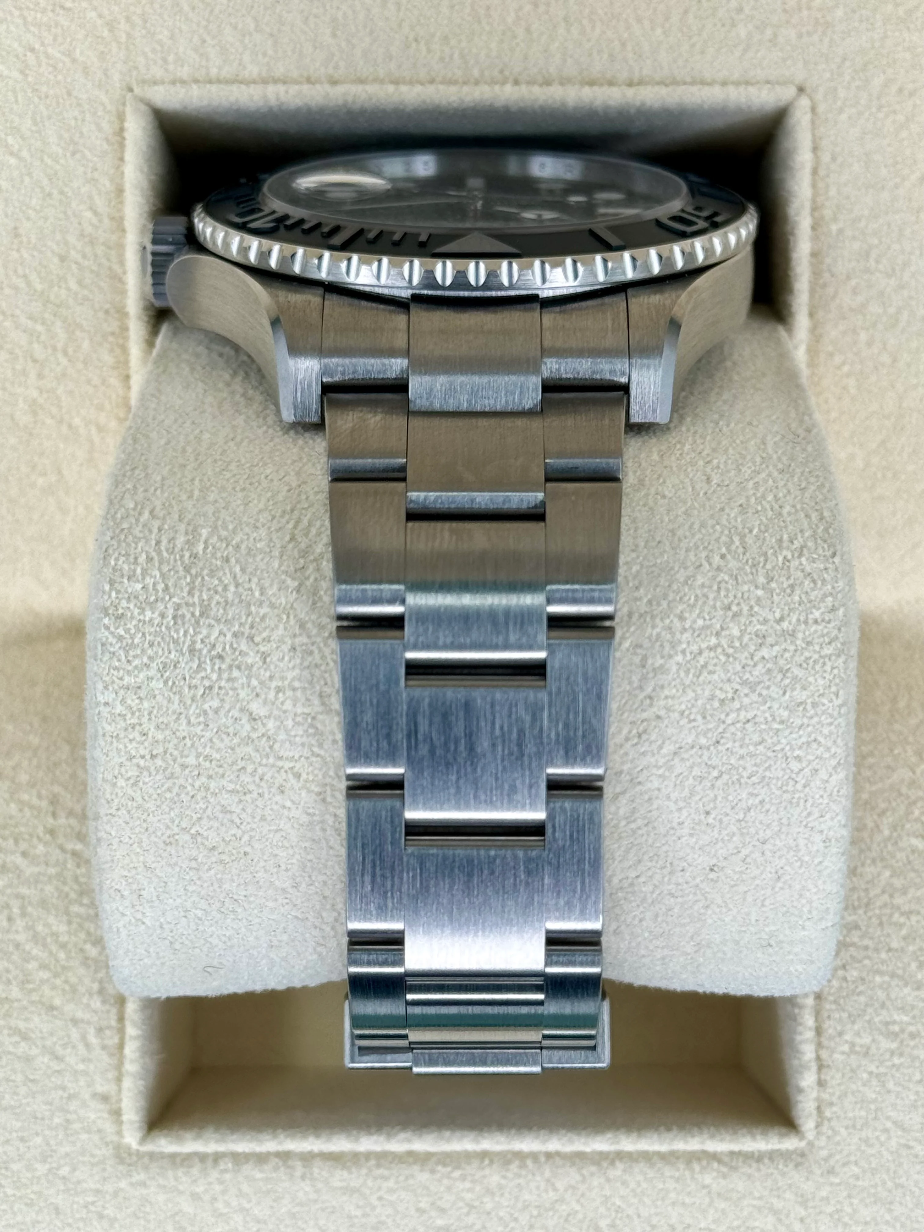 NEW 2024 Rolex Yacht-Master 42mm 226627 Titanium - Image 4