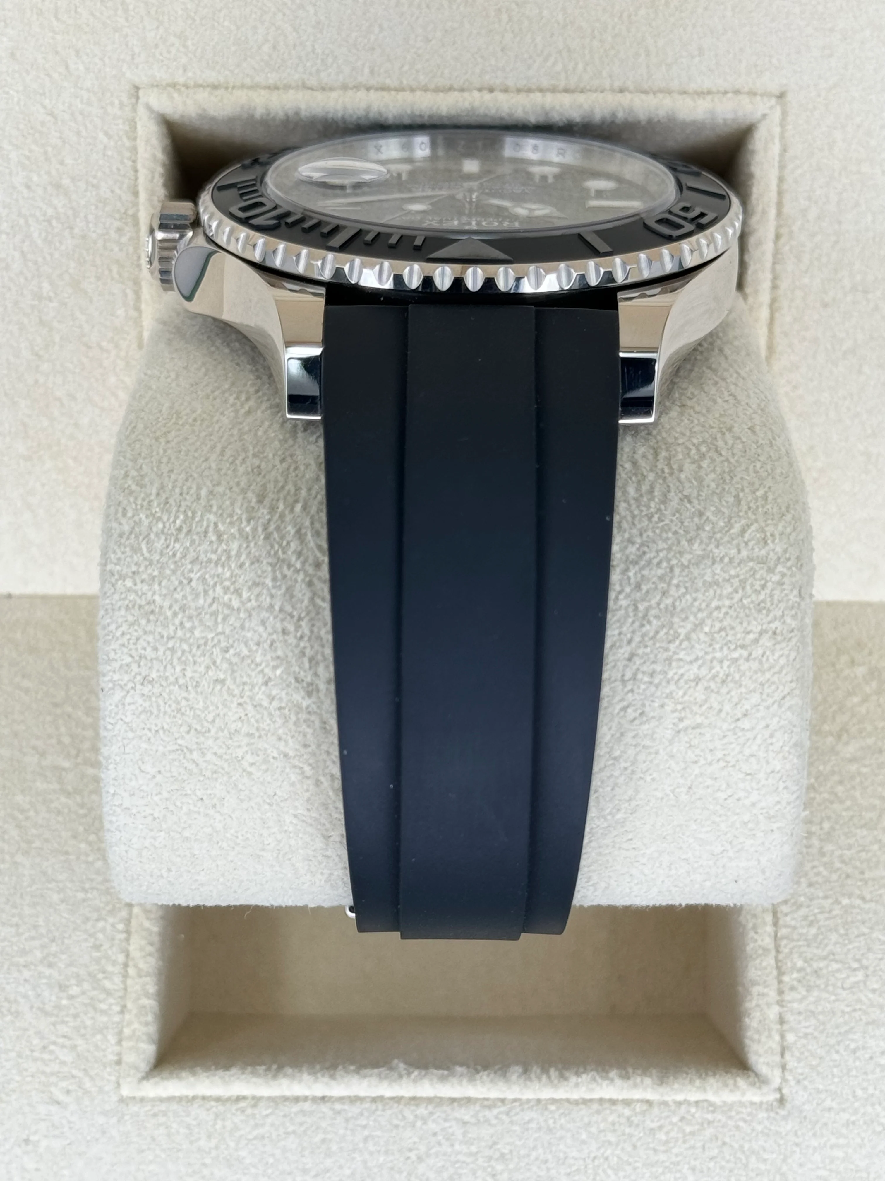 NEW 2024 Rolex Yacht-Master 42mm 226659 White Gold Oysterflex Black Dial - Image 4