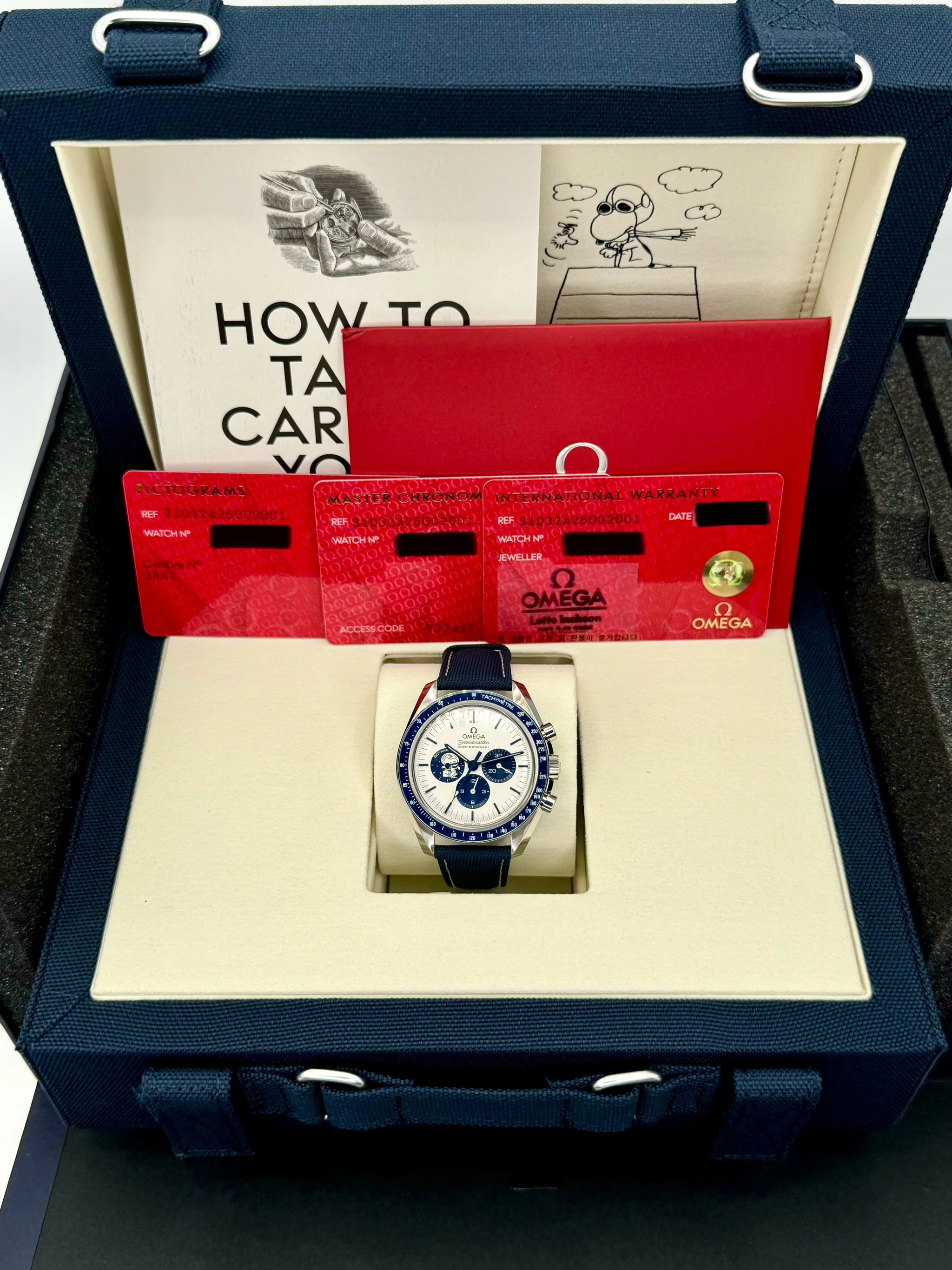 NEW 2024 Omegas Speedmaster Silver Snoopy Award 310.32.42.50.02.001 - Image 11