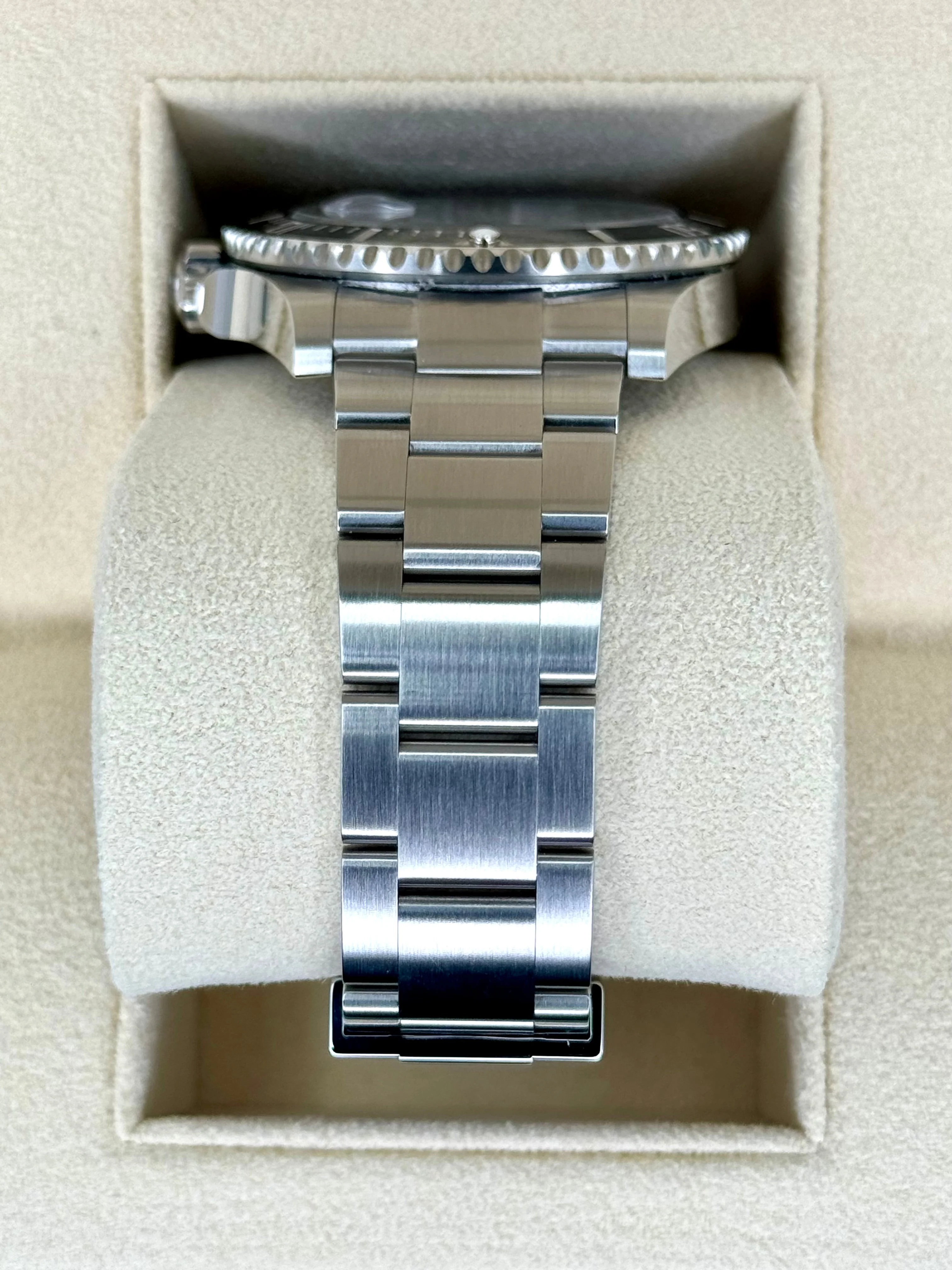 NEW 2024 Rolex Submariner 41mm 126610LN Stainless Steel Black Dial - Image 4