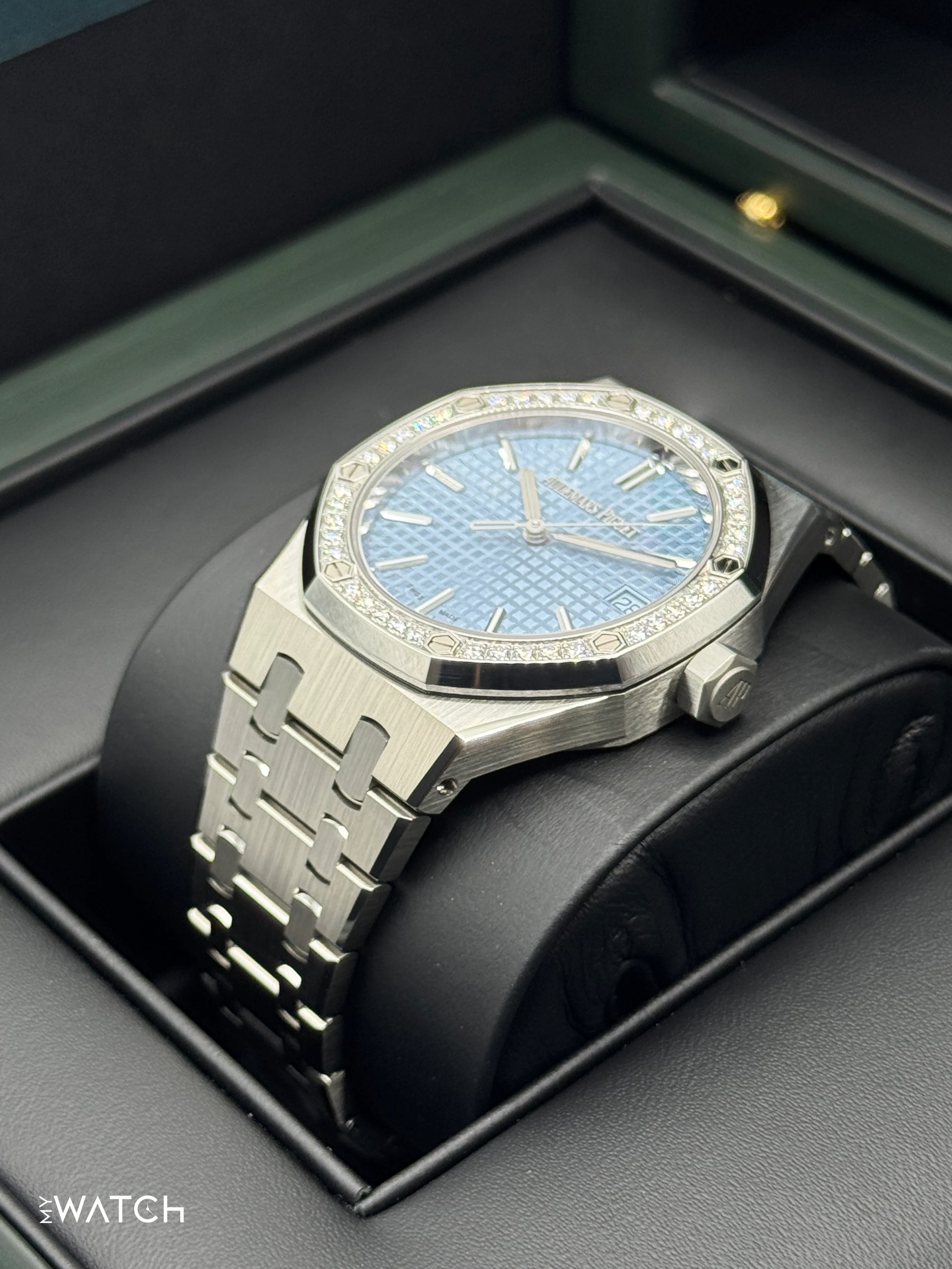 NEW 2025 Audemars Piguet Royal Oak 37mm 15551ST Stainless Steel Blue Dial - Image 5