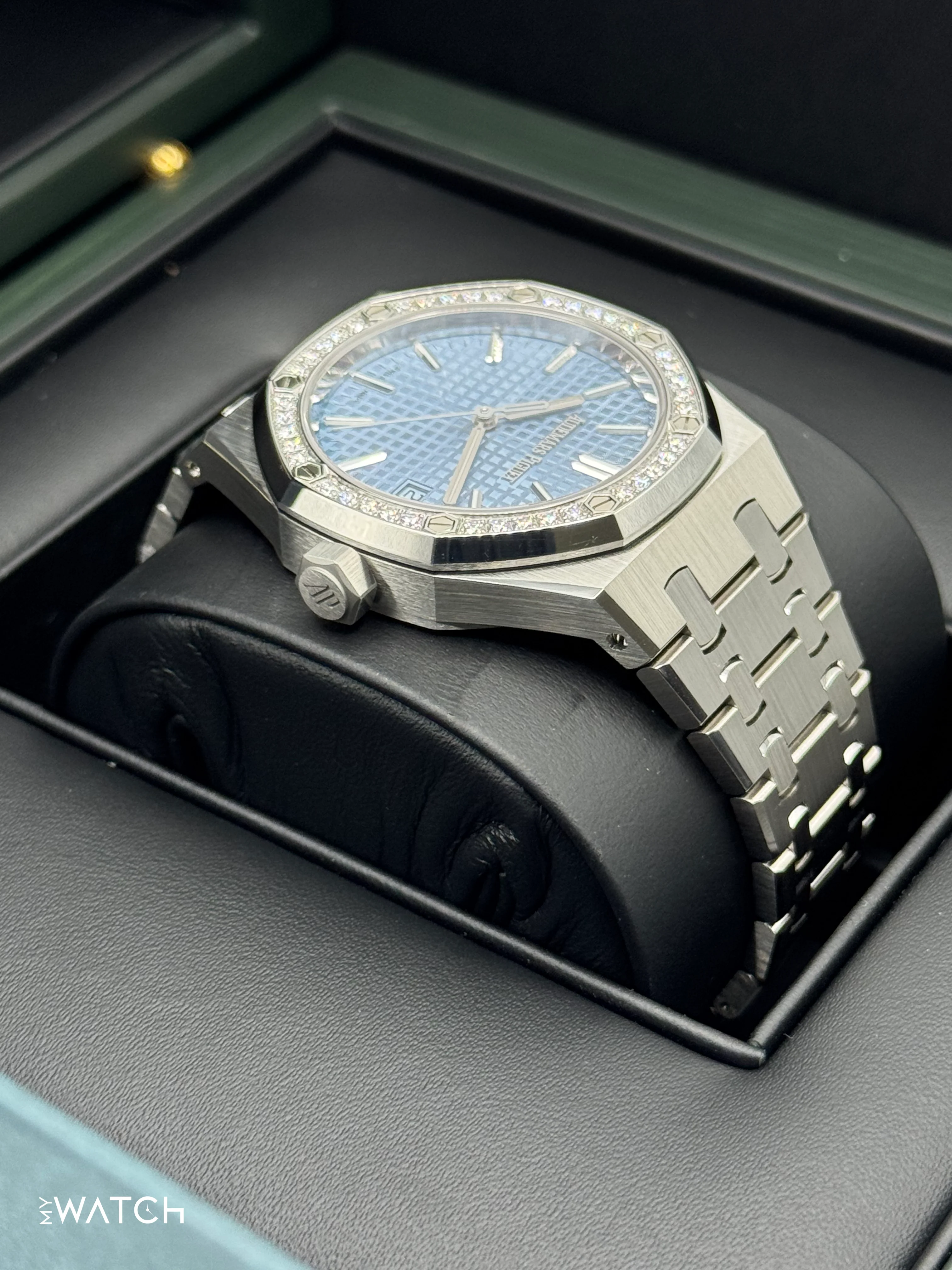 NEW 2025 Audemars Piguet Royal Oak 37mm 15551ST Stainless Steel Blue Dial - Image 8