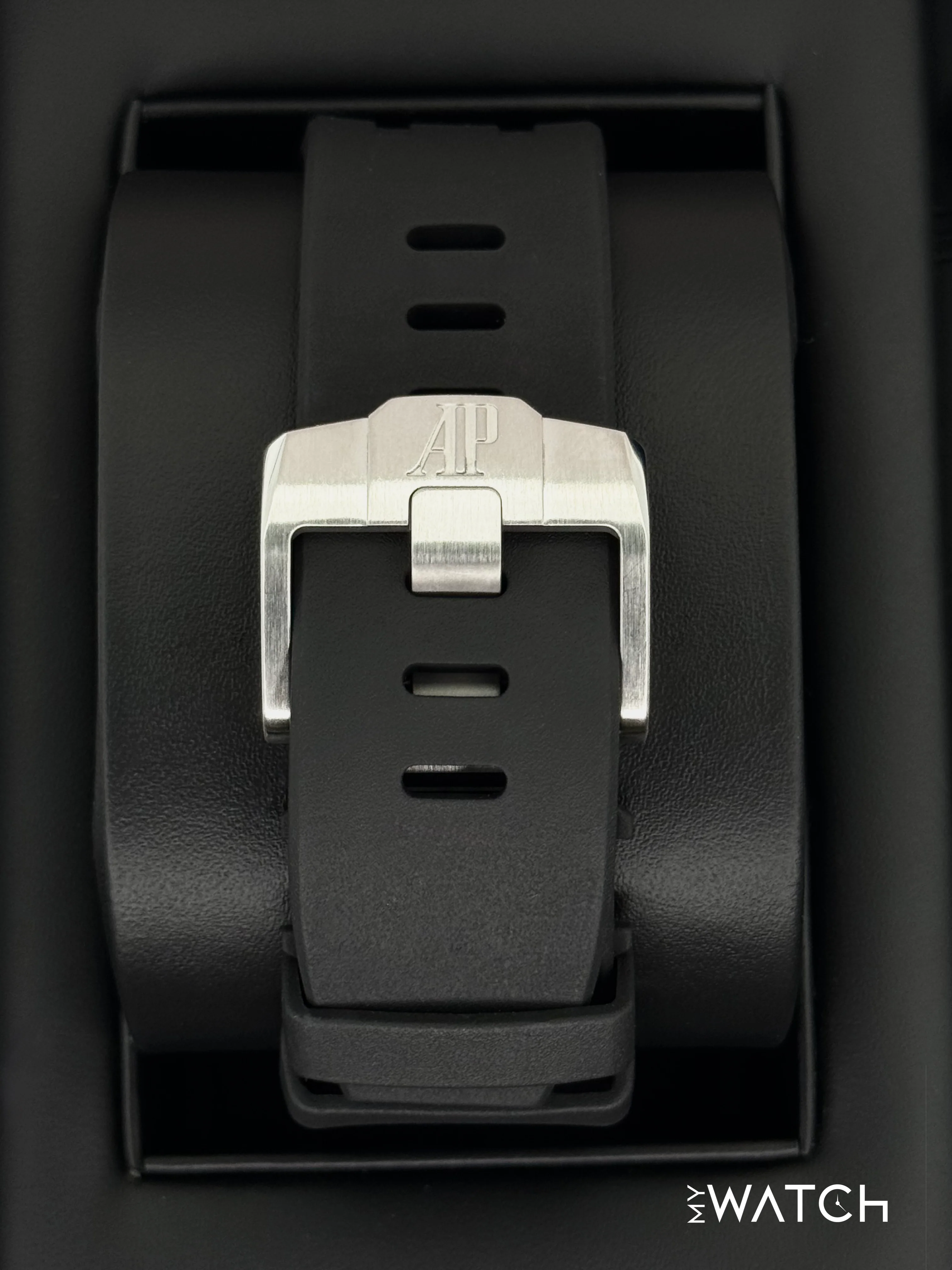 NEW 2025 Audemars Piguet Royal Oak Chroograph 43mm 26420CE Ceramic Green Dial - Image 2