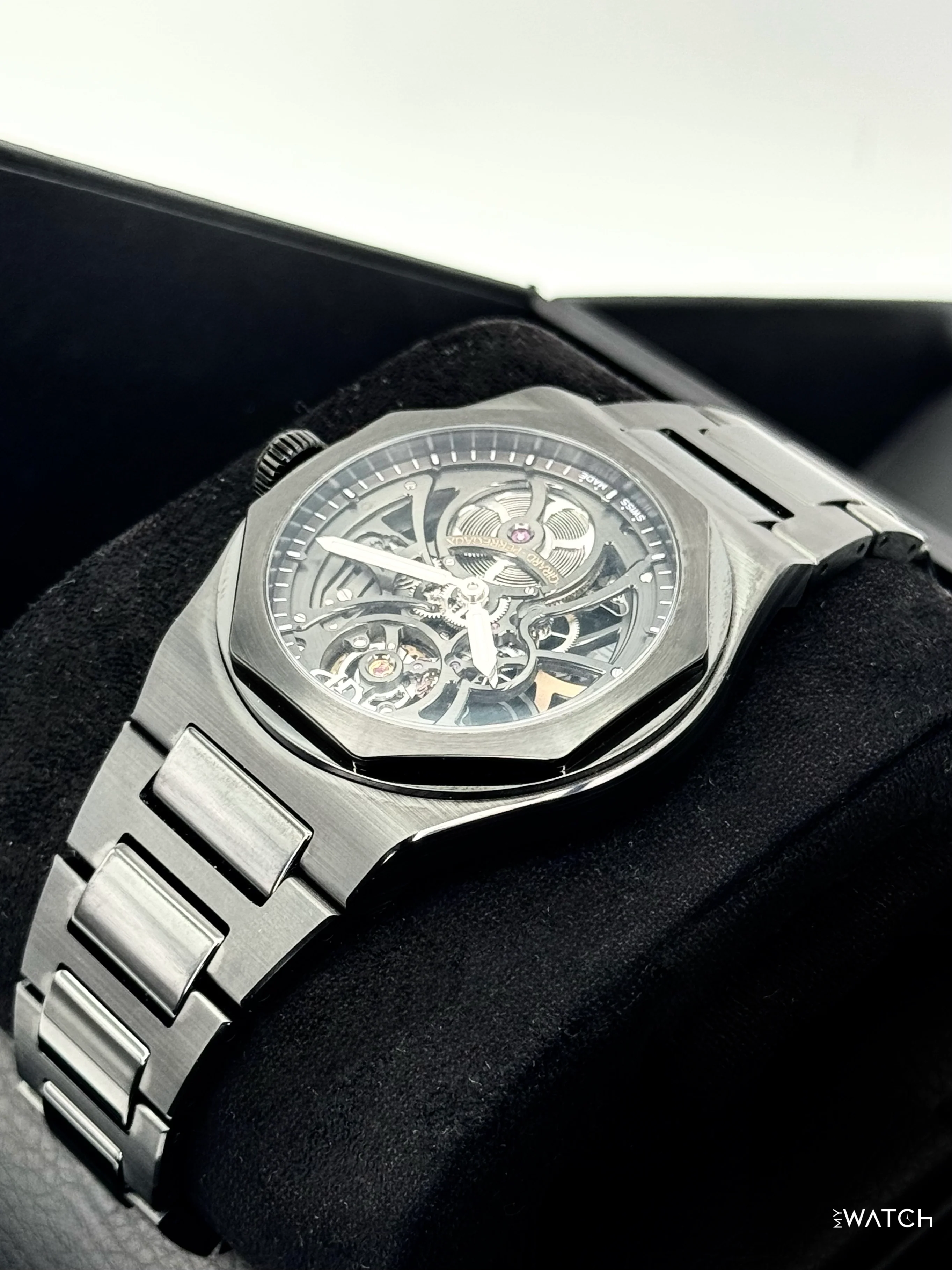 NEW 2025 Girard-Perregaux Laureato 42mm 81015-32-001-32A Black Skeleton Dial - Image 7