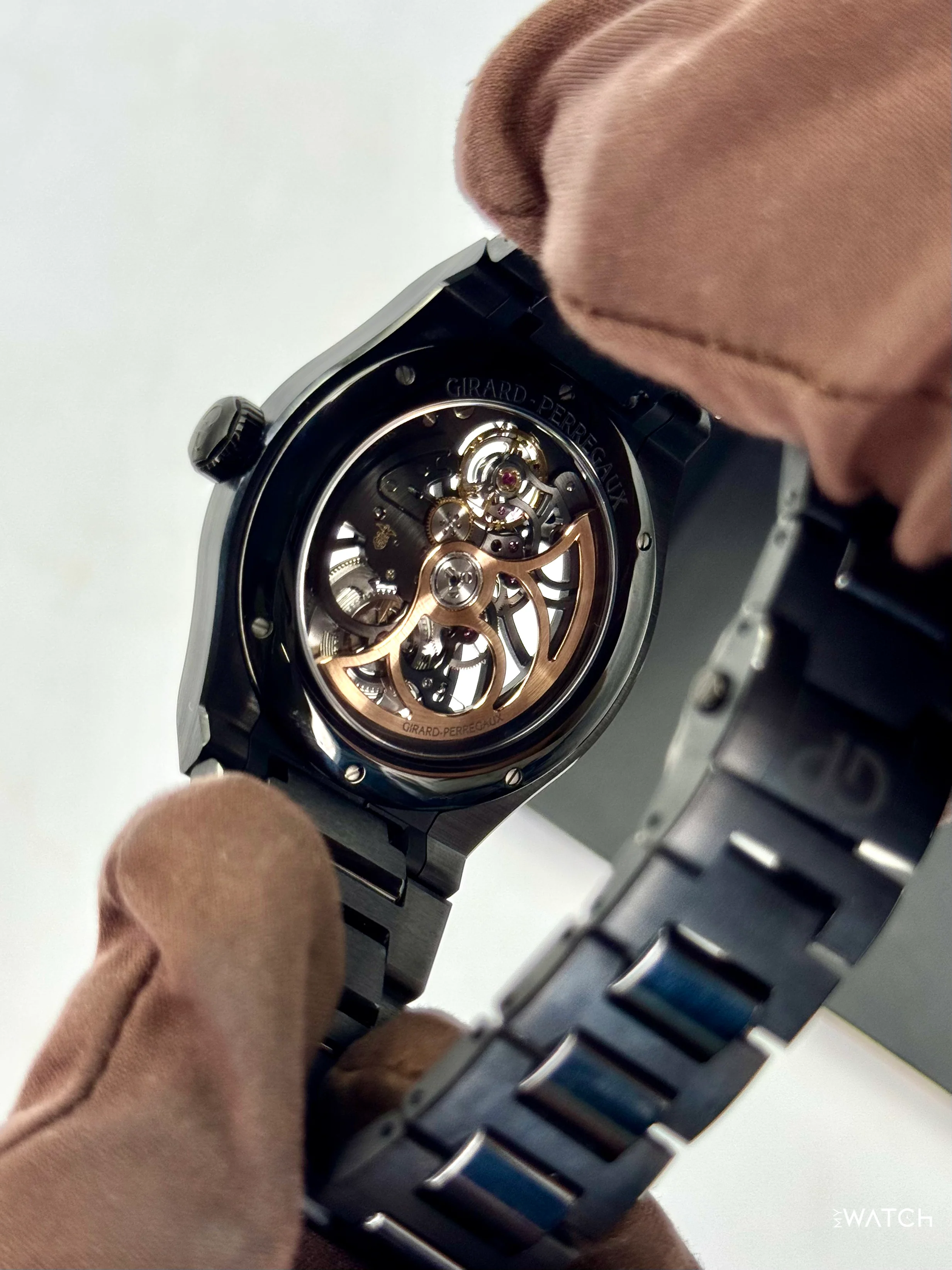 NEW 2025 Girard-Perregaux Laureato 42mm 81015-32-001-32A Black Skeleton Dial - Image 9