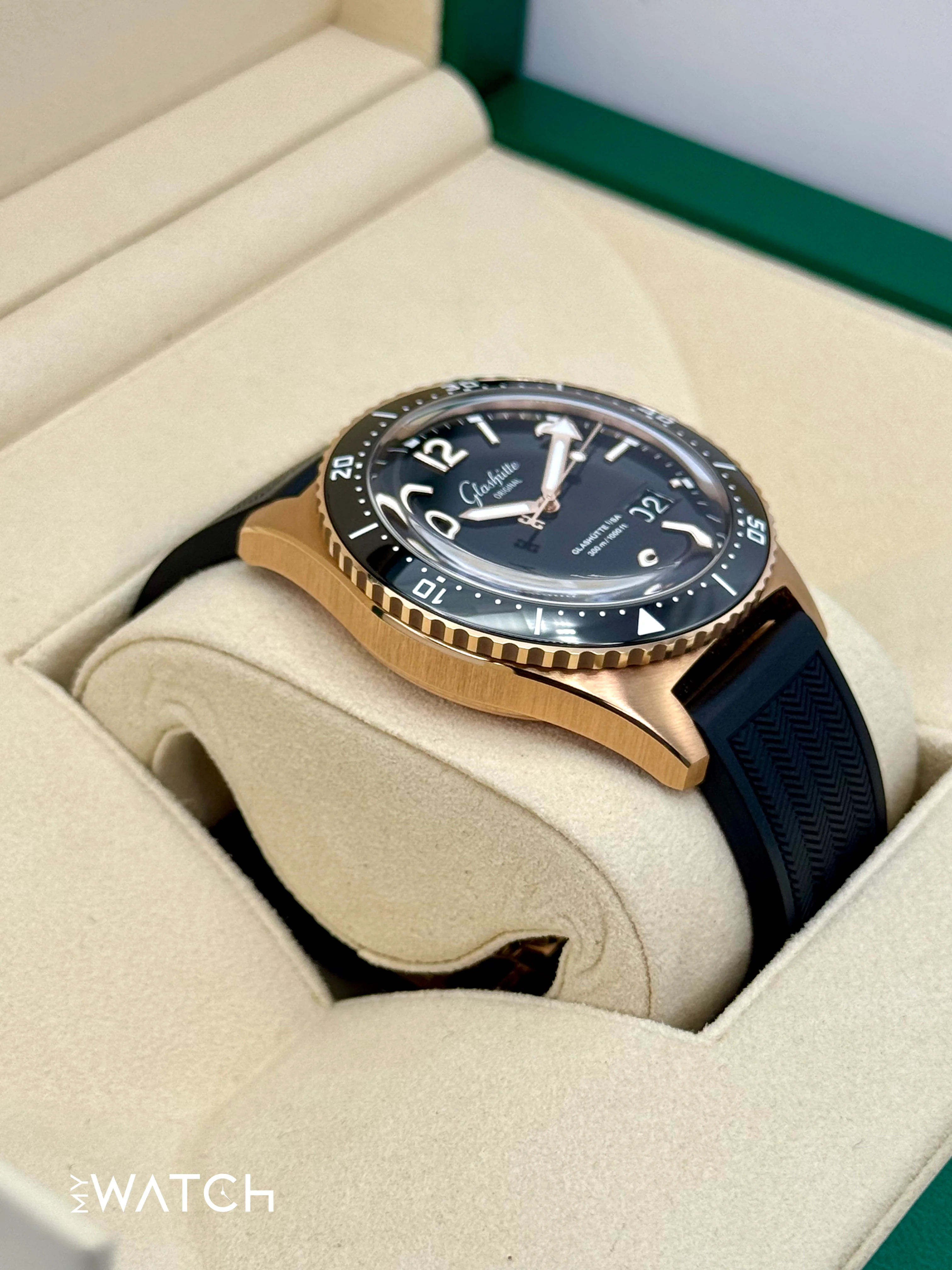 New 2025 Glashütte Seaq Panorama Date 43.2mm 1-36-13-03-90 Red Gold - Image 6