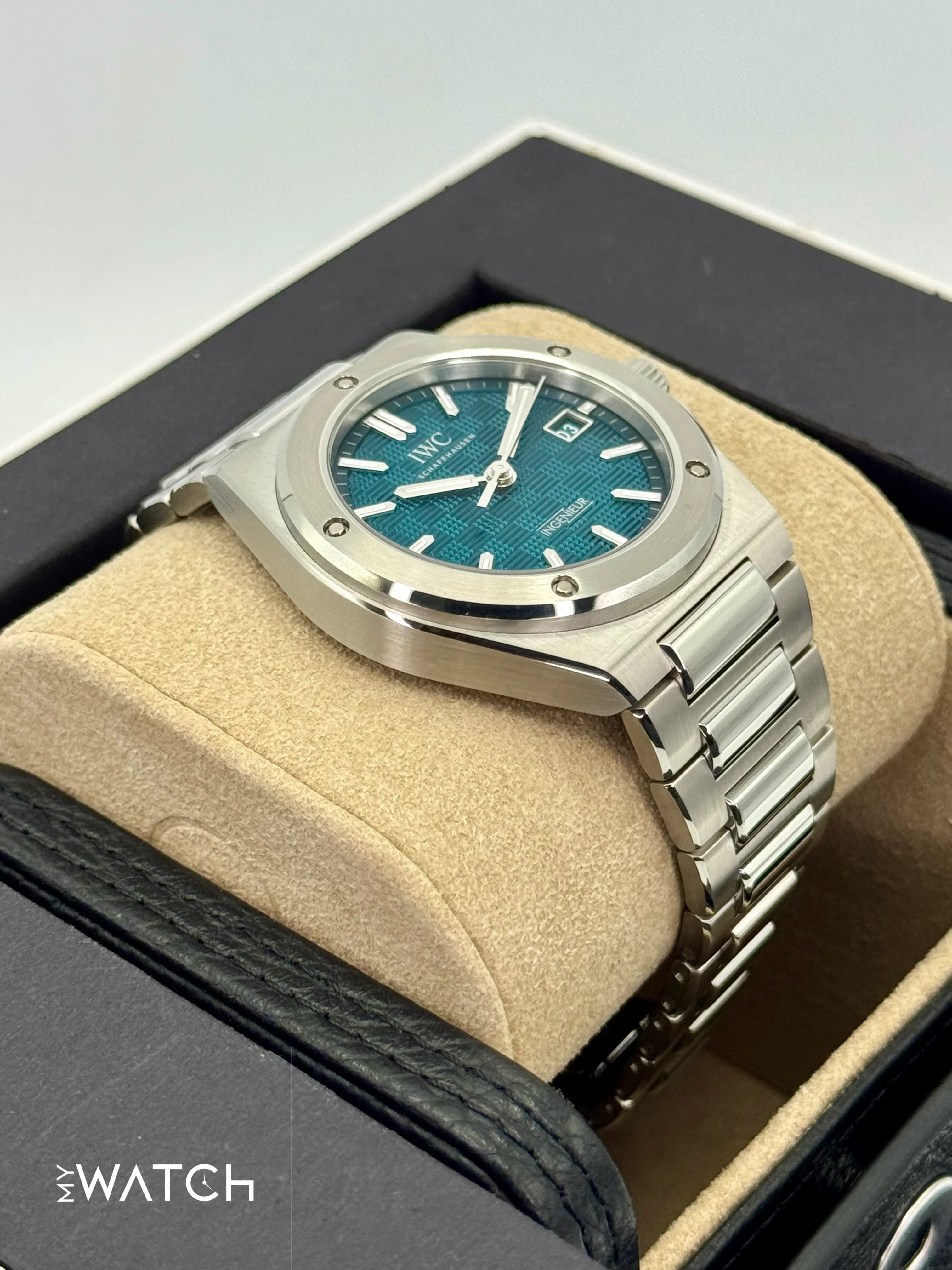 NEW 2025 IWC Ingenieur Automatic 40mm IW328903 Aqua Dial - Image 6