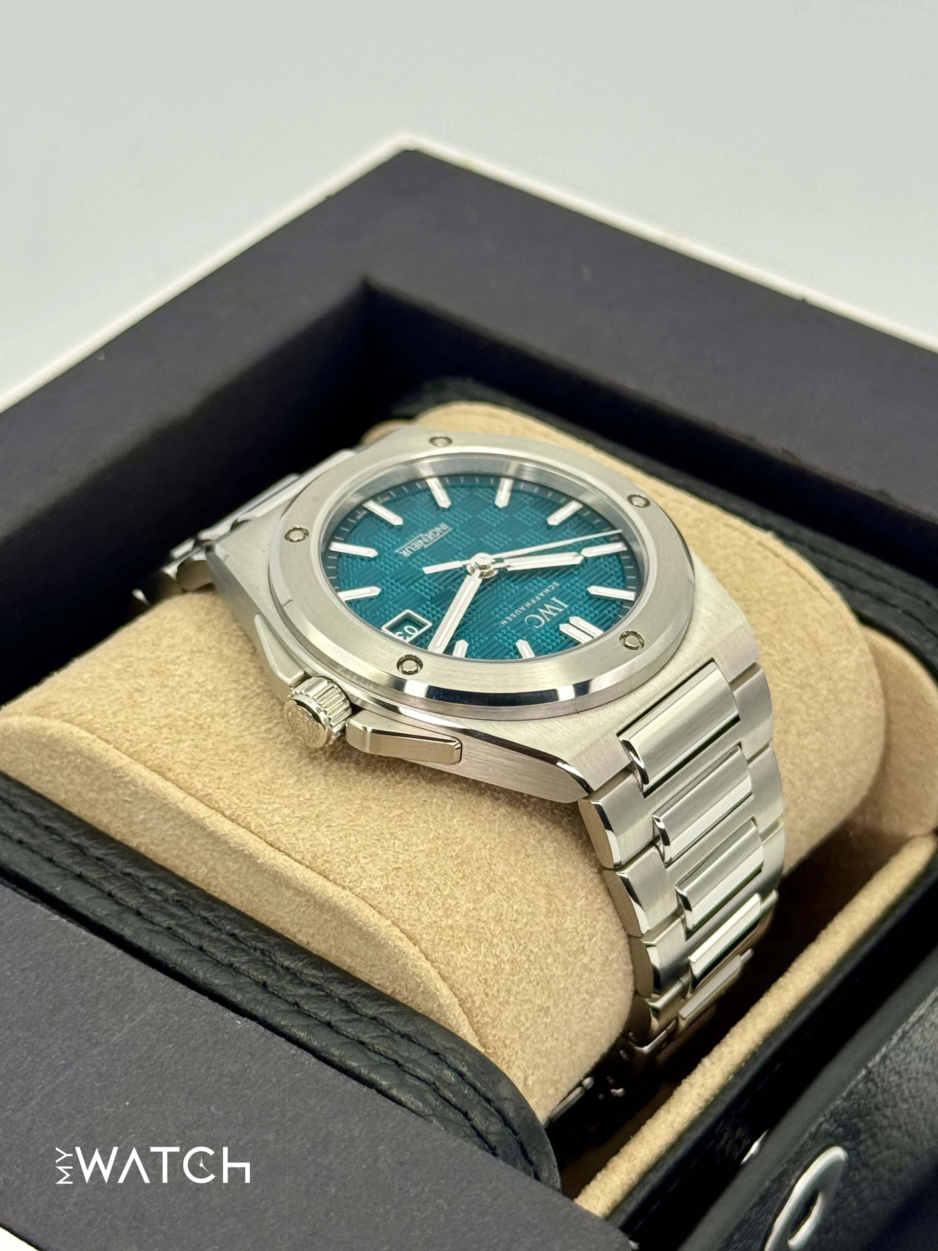 NEW 2025 IWC Ingenieur Automatic 40mm IW328903 Aqua Dial - Image 8