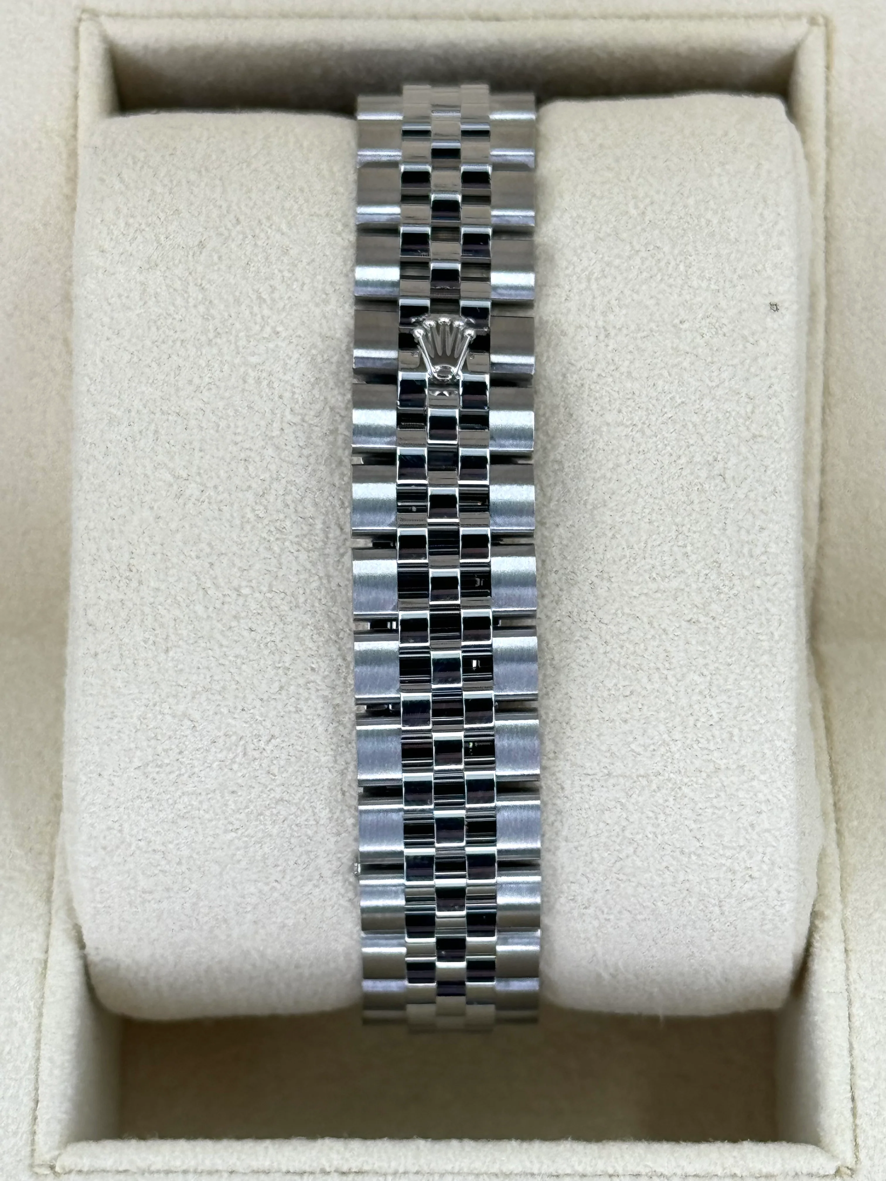NEW 2025 Lady Datejust 28mm 279174 Stainless Steel Jubilee Pink Dial - Image 2