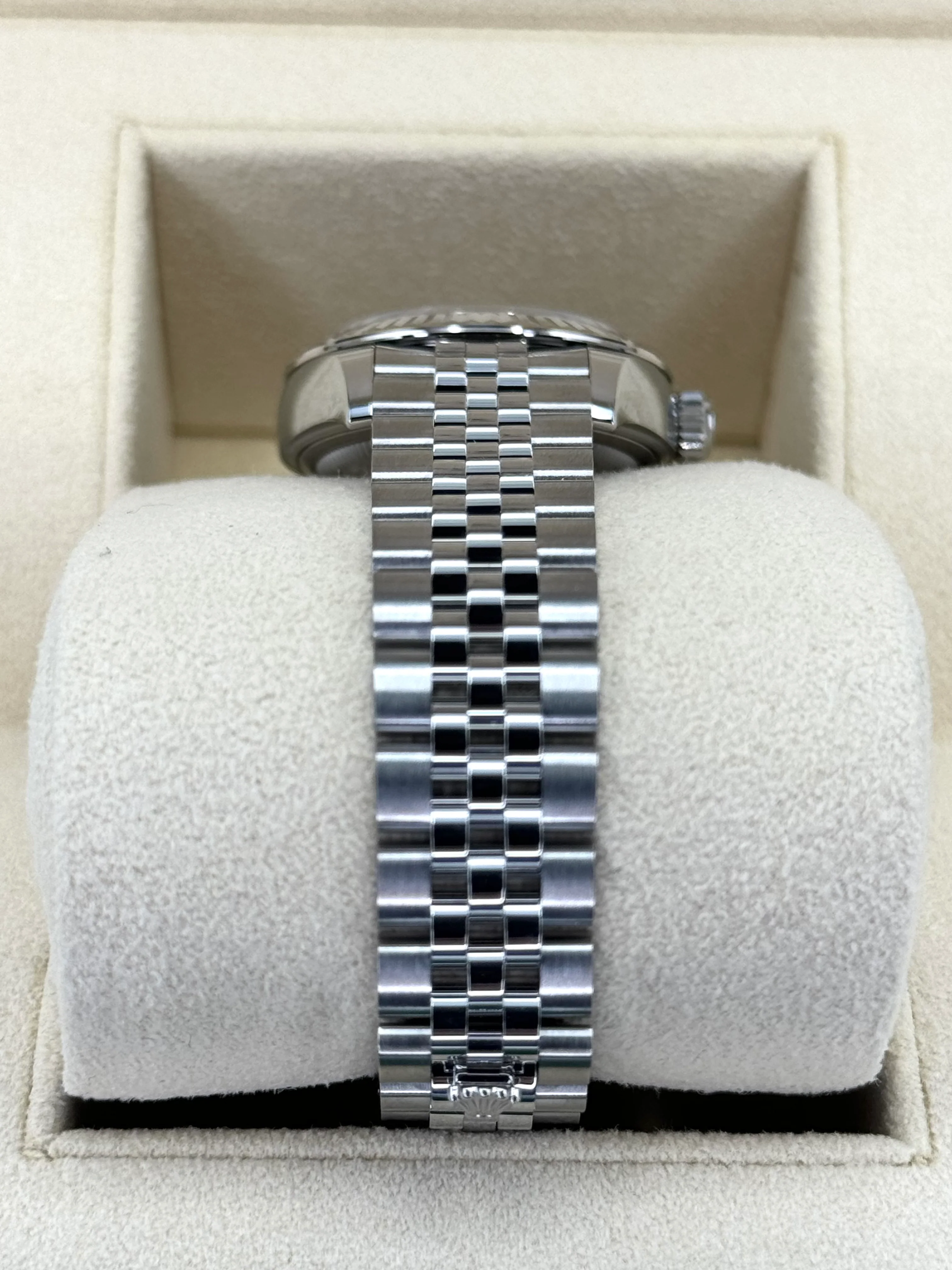 NEW 2025 Lady Datejust 28mm 279174 Stainless Steel Jubilee Pink Dial - Image 3