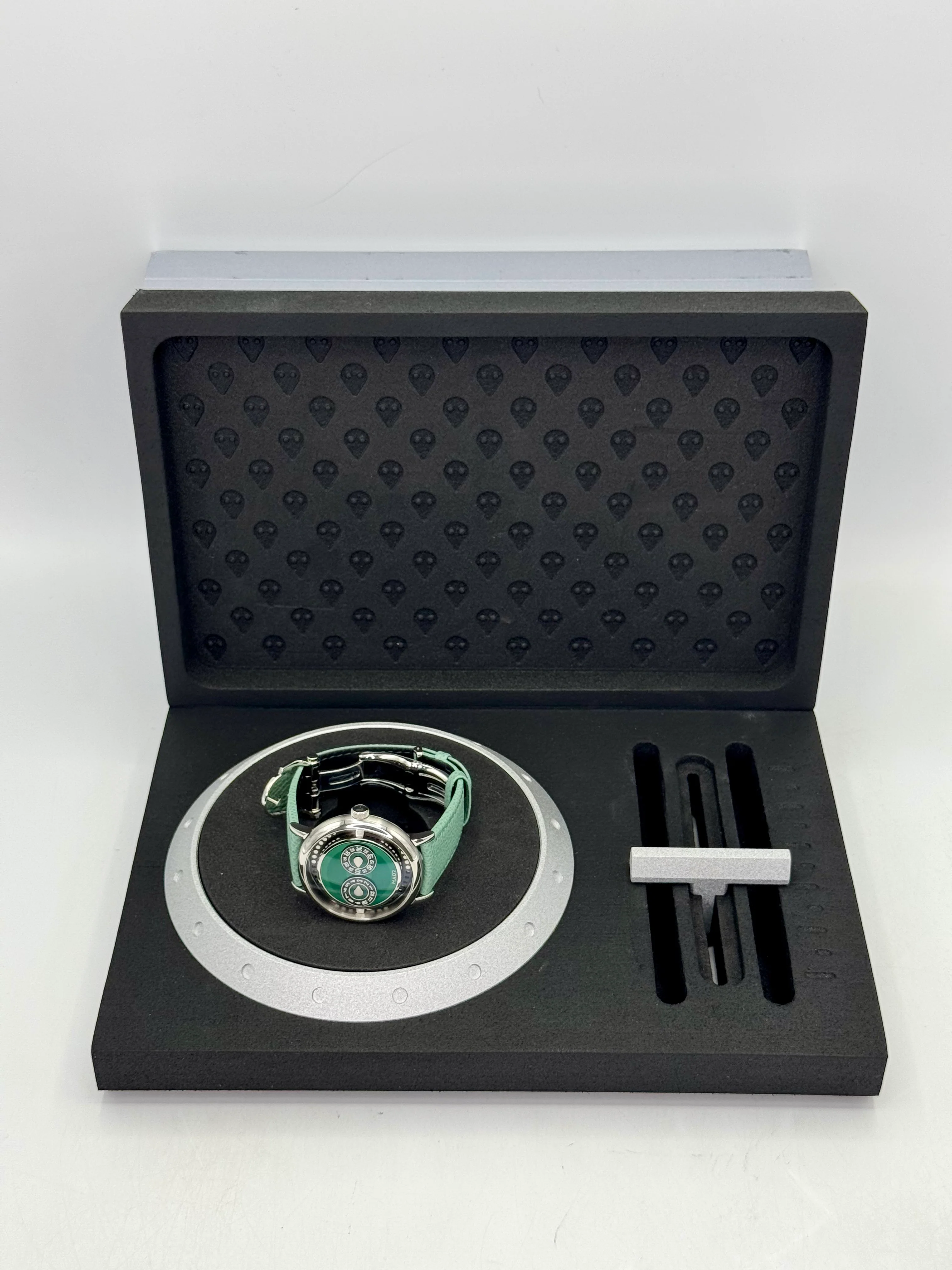 NEW 2025 M.A.D. Edition MAD 2 42mm Stainless Steel Green Dial - Image 9