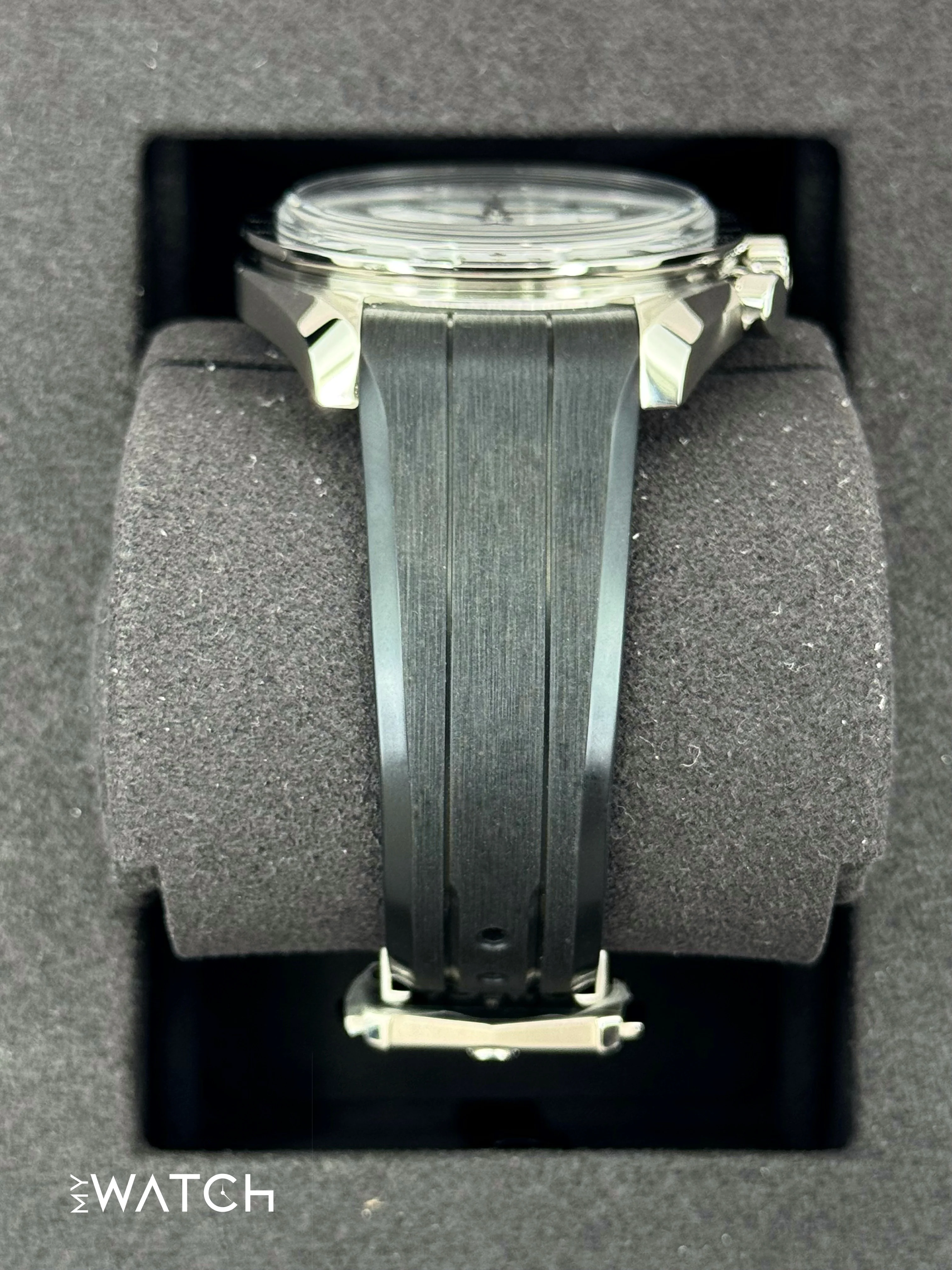 NEW 2025 Omega 42mm 310.32.42.50.04.001 Speedmaster Moonwatch Pro - Image 3