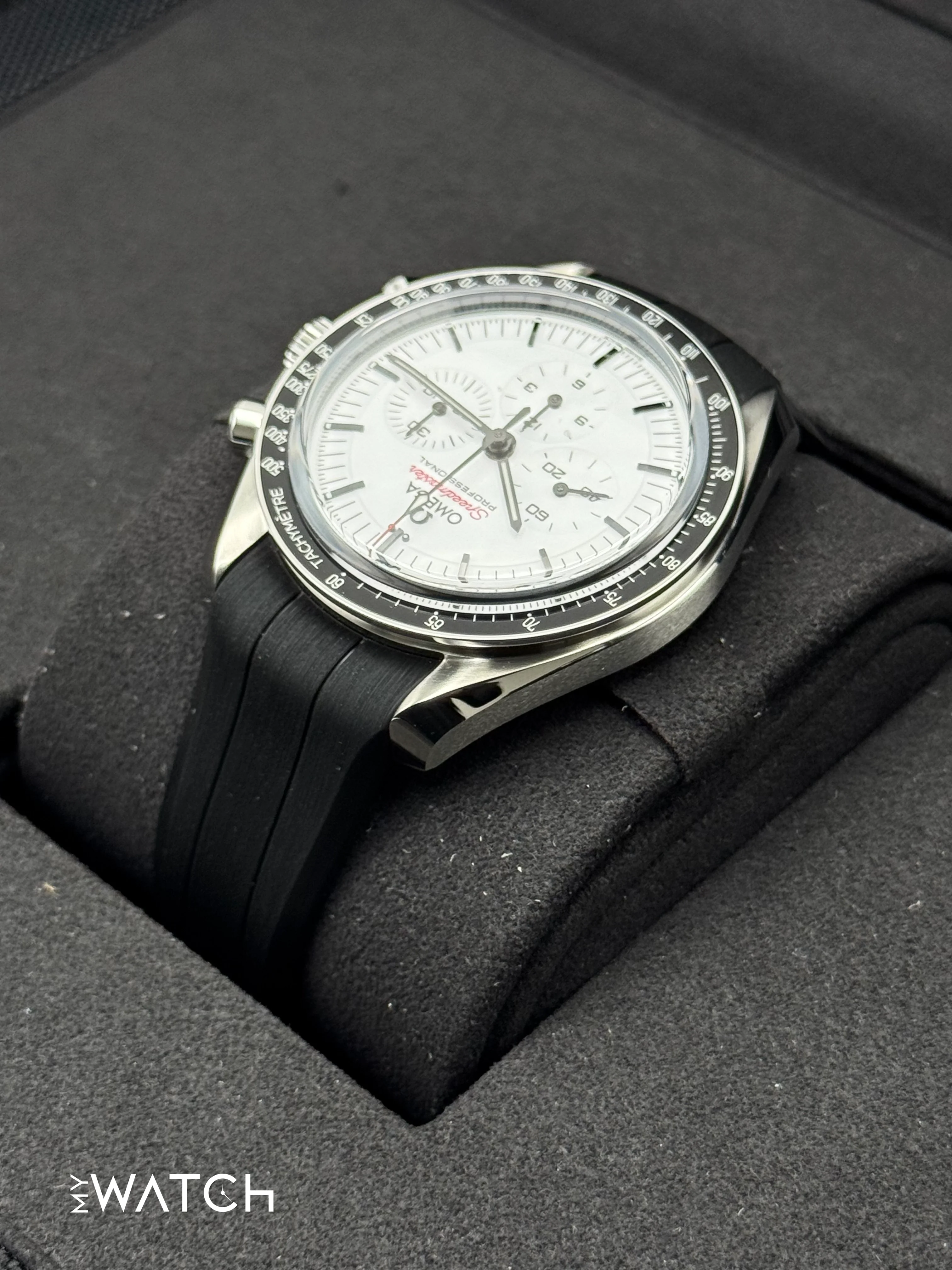 NEW 2025 Omega 42mm 310.32.42.50.04.001 Speedmaster Moonwatch Pro - Image 7