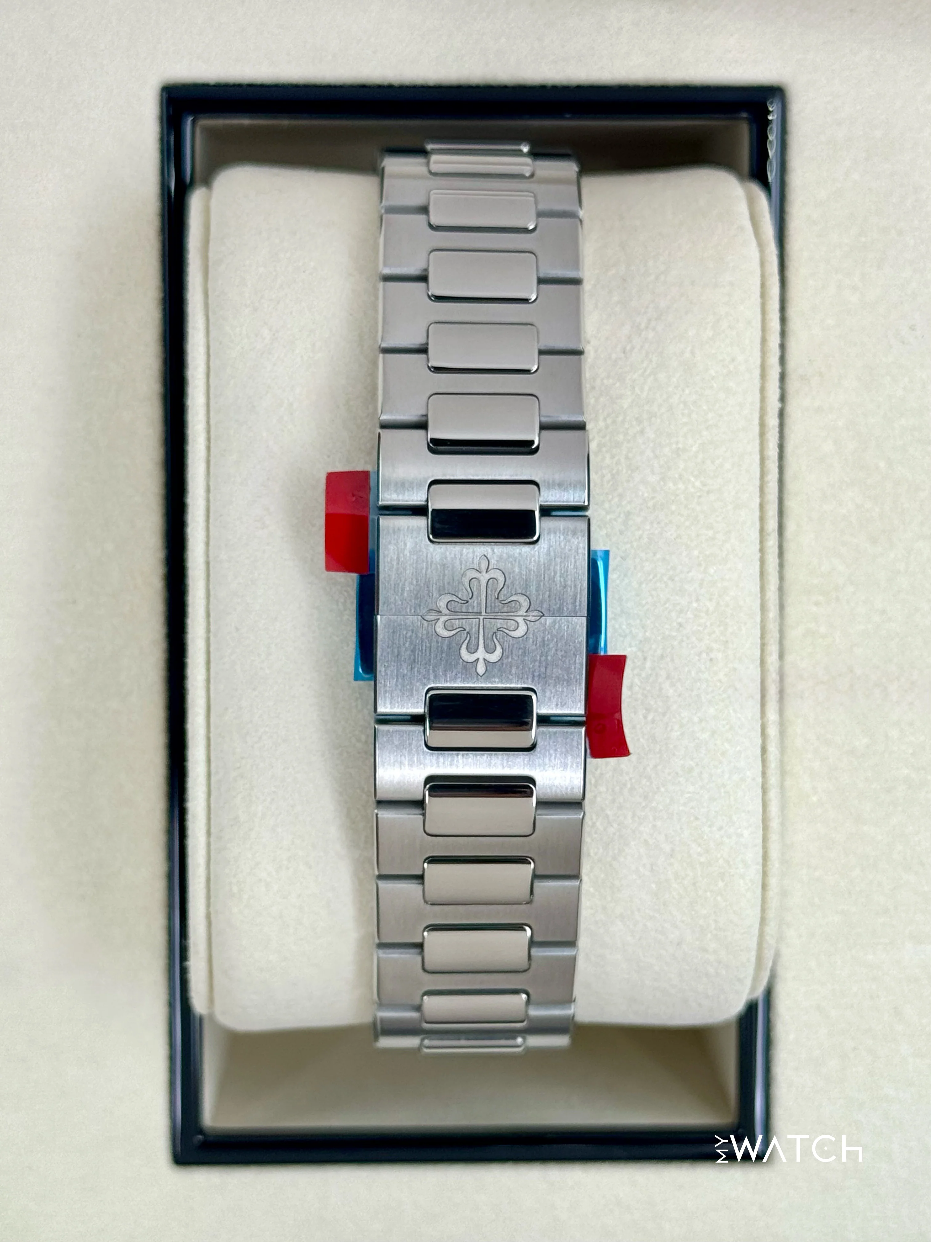 NEW 2025 Patek Philippe Nautilus 35.2mm 7118/1200A-001 Stainless Steel Blue Dial - Image 2
