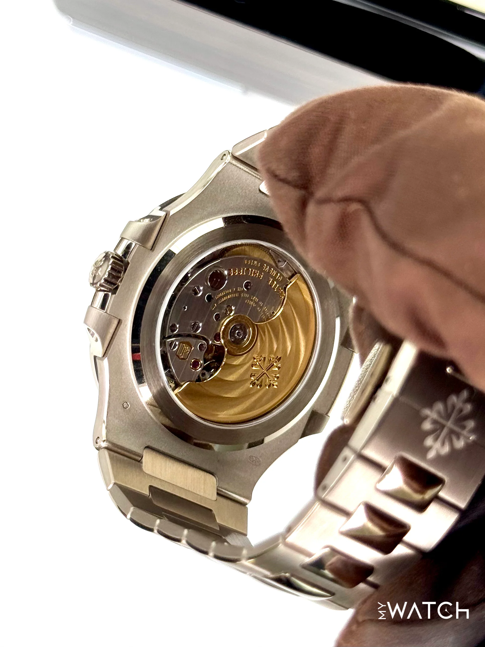 NEW 2025 Patek Philippe Nautilus 41mm 5811/1G White Gold Blue Dial - Image 6