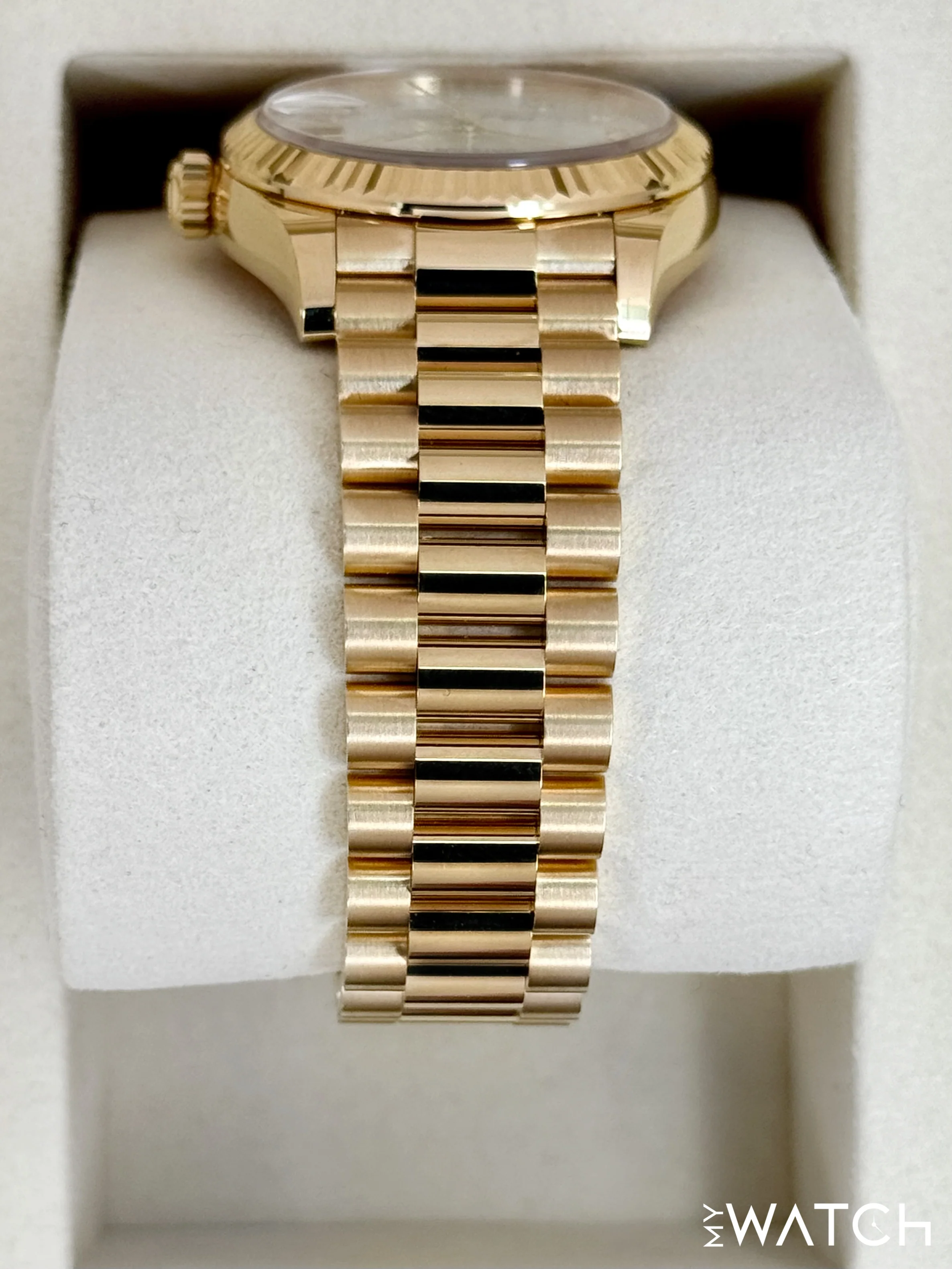 NEW 2025 Rolex Datejust 31mm 278278 Yellow Gold MOP Diamond Dial - Image 4