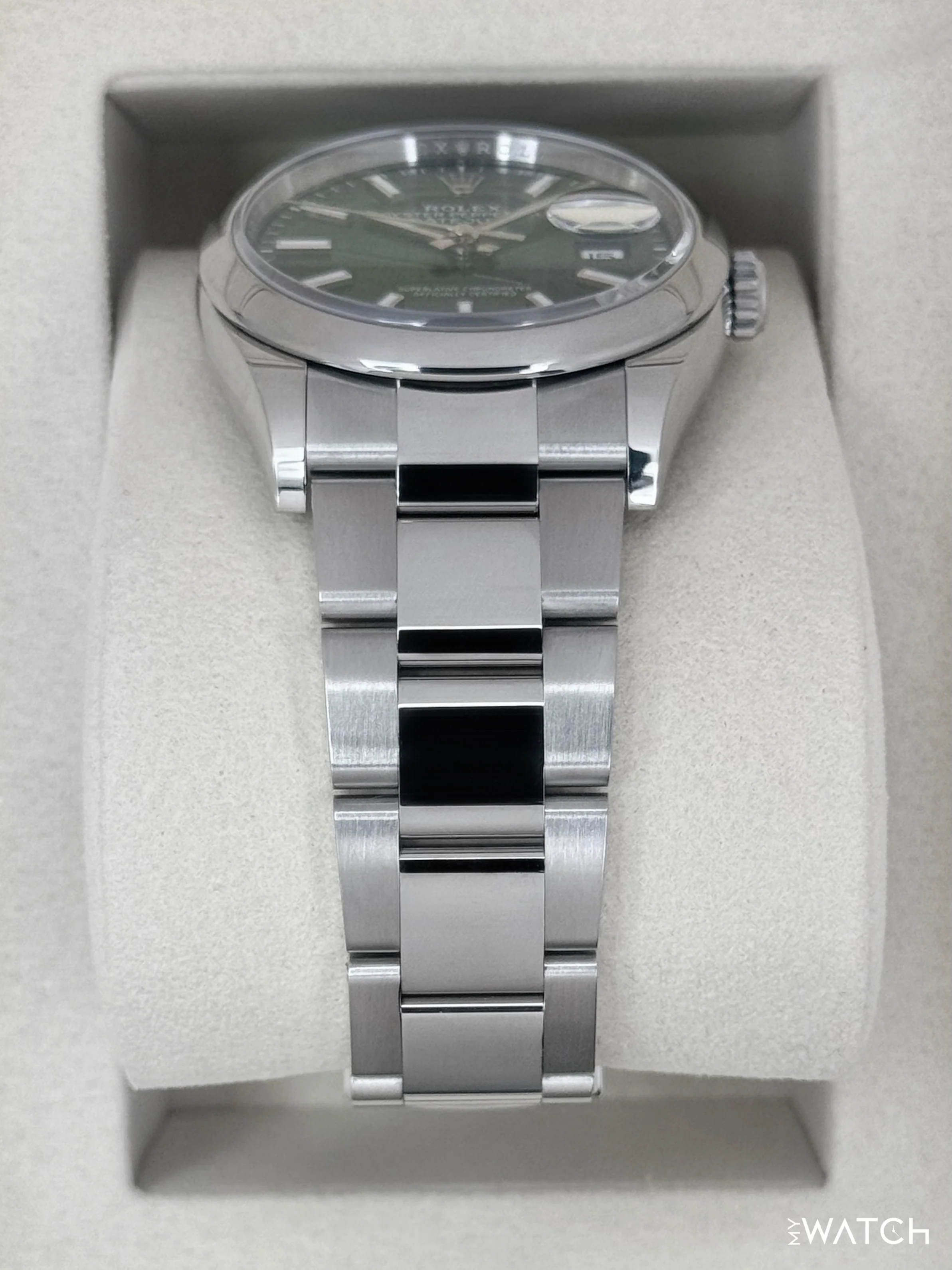 NEW 2025 Rolex Datejust 36mm 126200 Oyster Mint Green Dial - Image 3