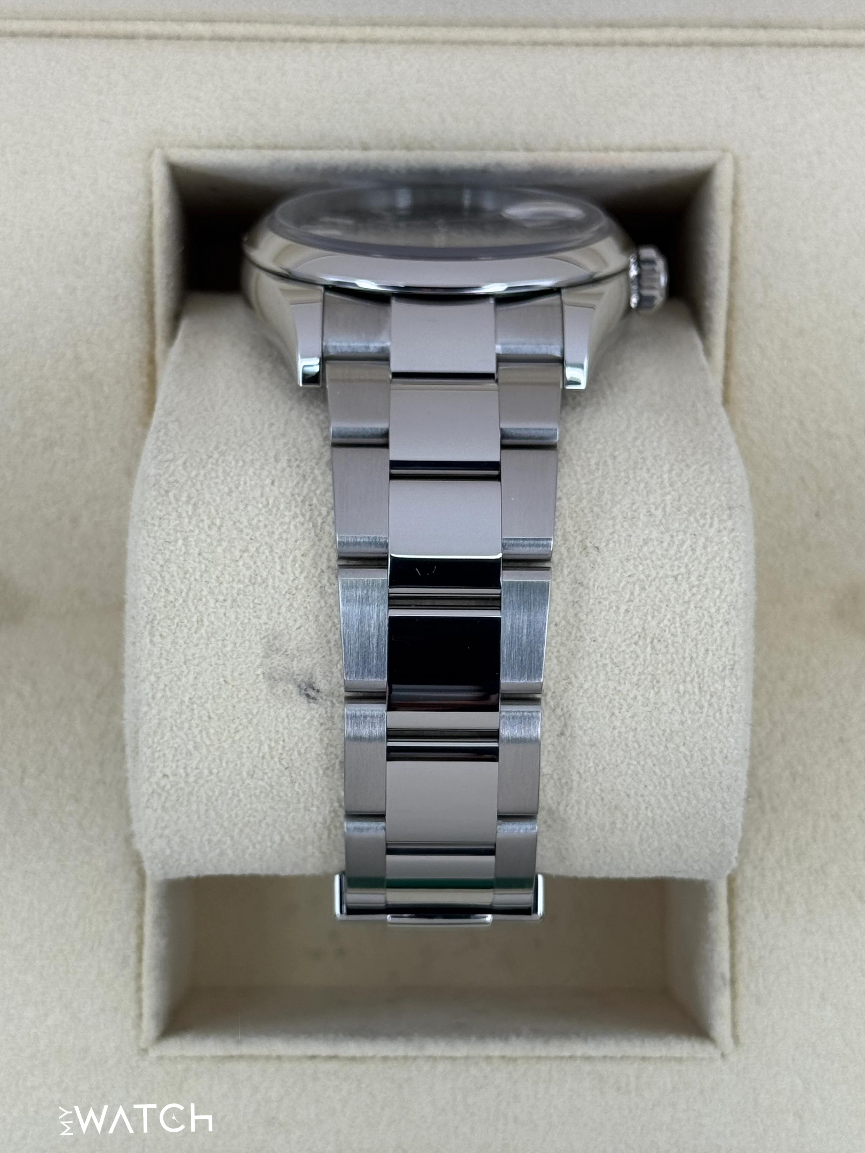 NEW 2025 Rolex Datejust 36mm 126200 Stainless Steel Oyster Blue Dial - Image 3