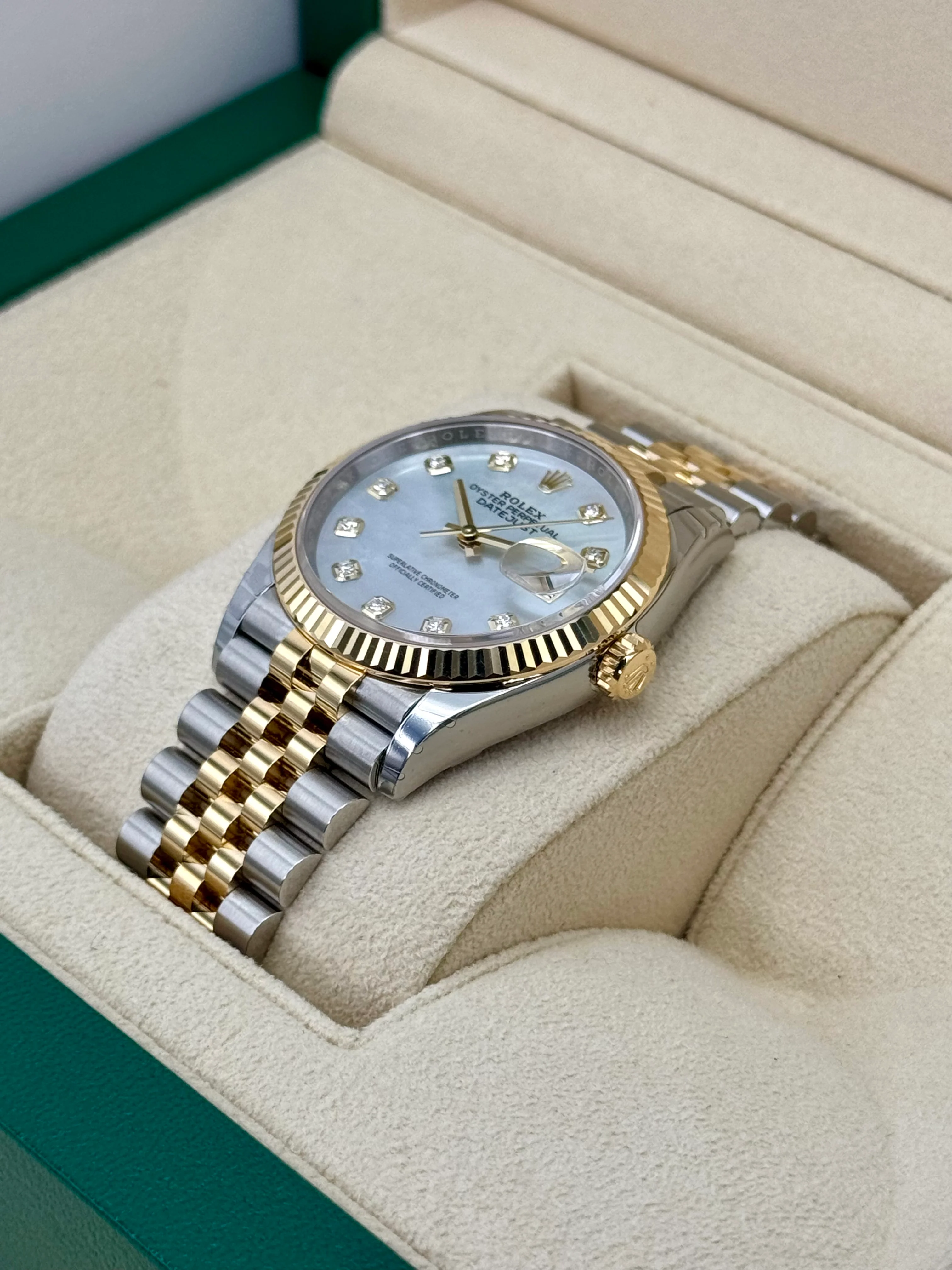NEW 2025 Rolex Datejust 36mm 126233 Mother of Pearl Diamond Dial - Image 5