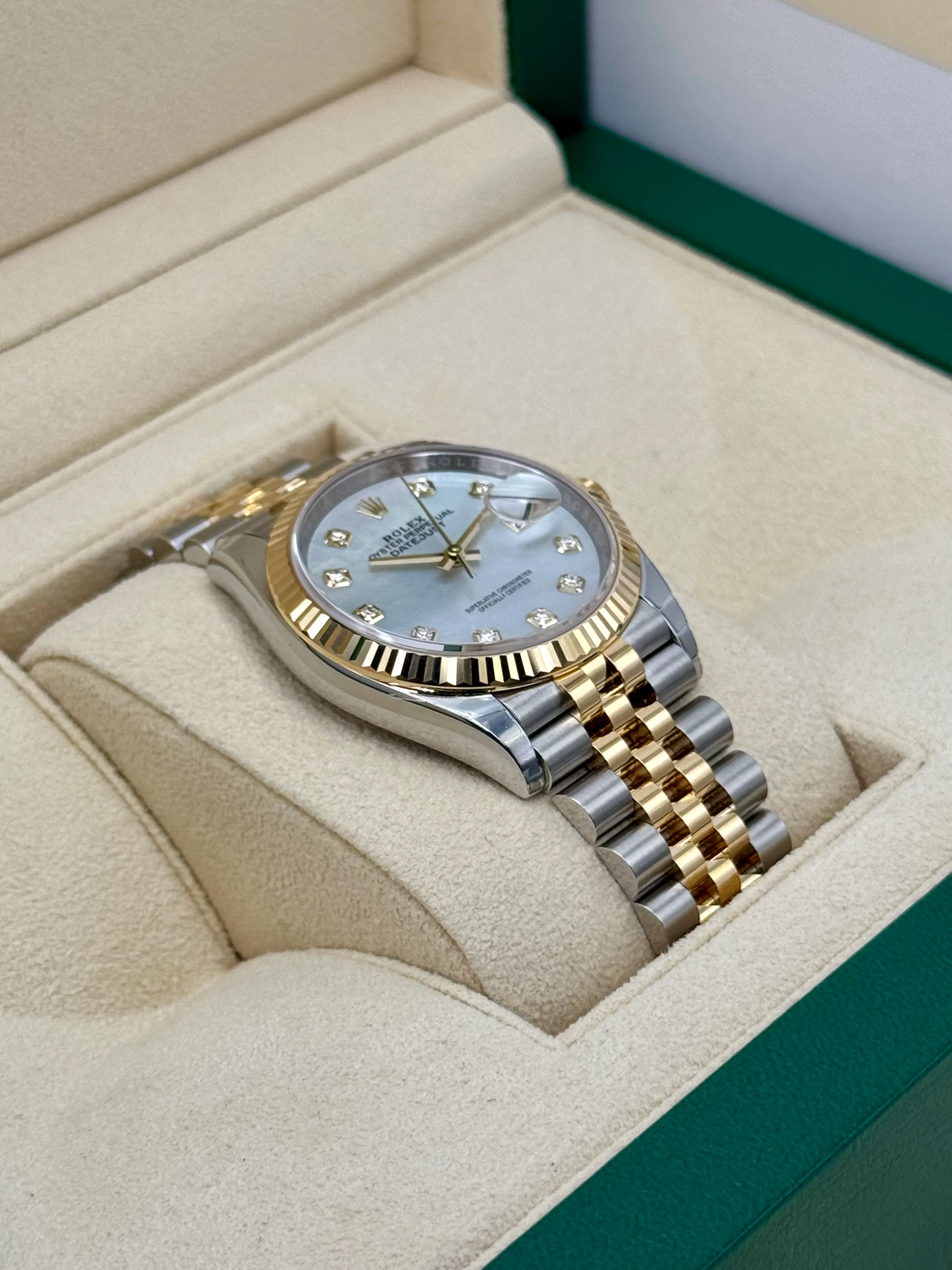 NEW 2025 Rolex Datejust 36mm 126233 Mother of Pearl Diamond Dial - Image 6