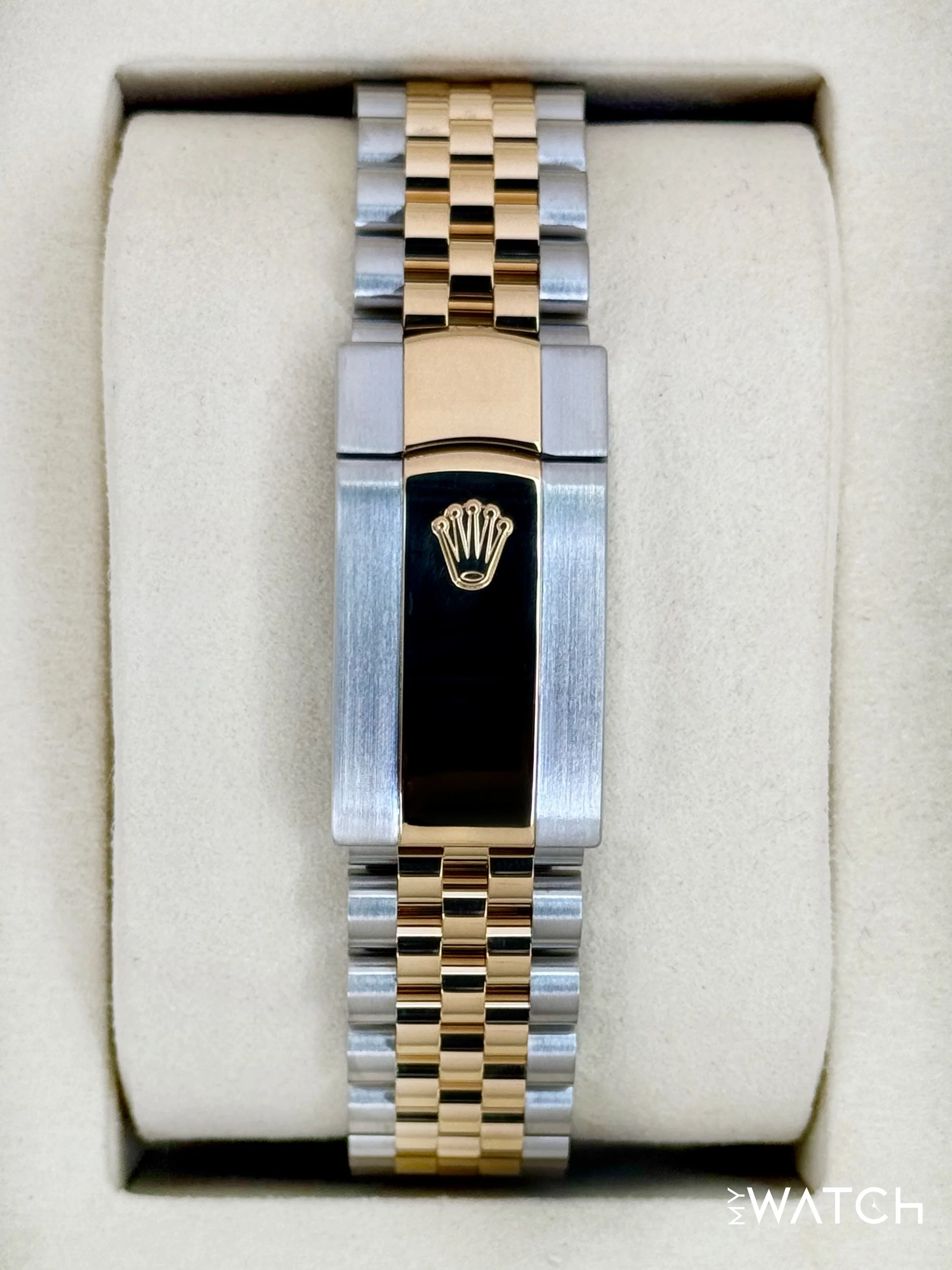 2025 Rolex Datejust 36mm 126233 Mother of Pearl Diamond Dial - Image 2