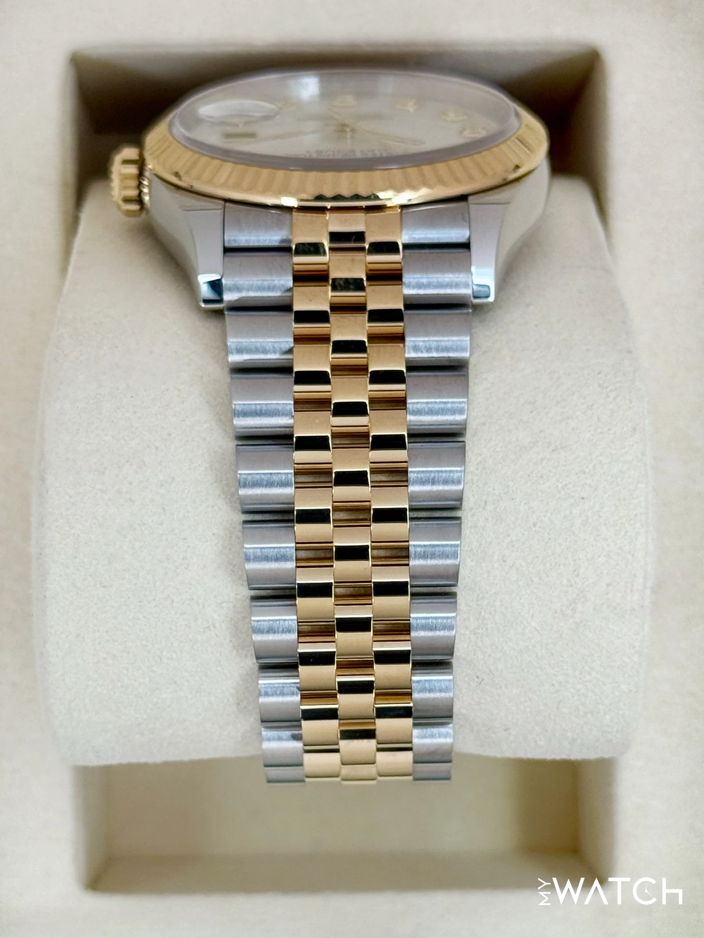 2025 Rolex Datejust 36mm 126233 Mother of Pearl Diamond Dial - Image 4