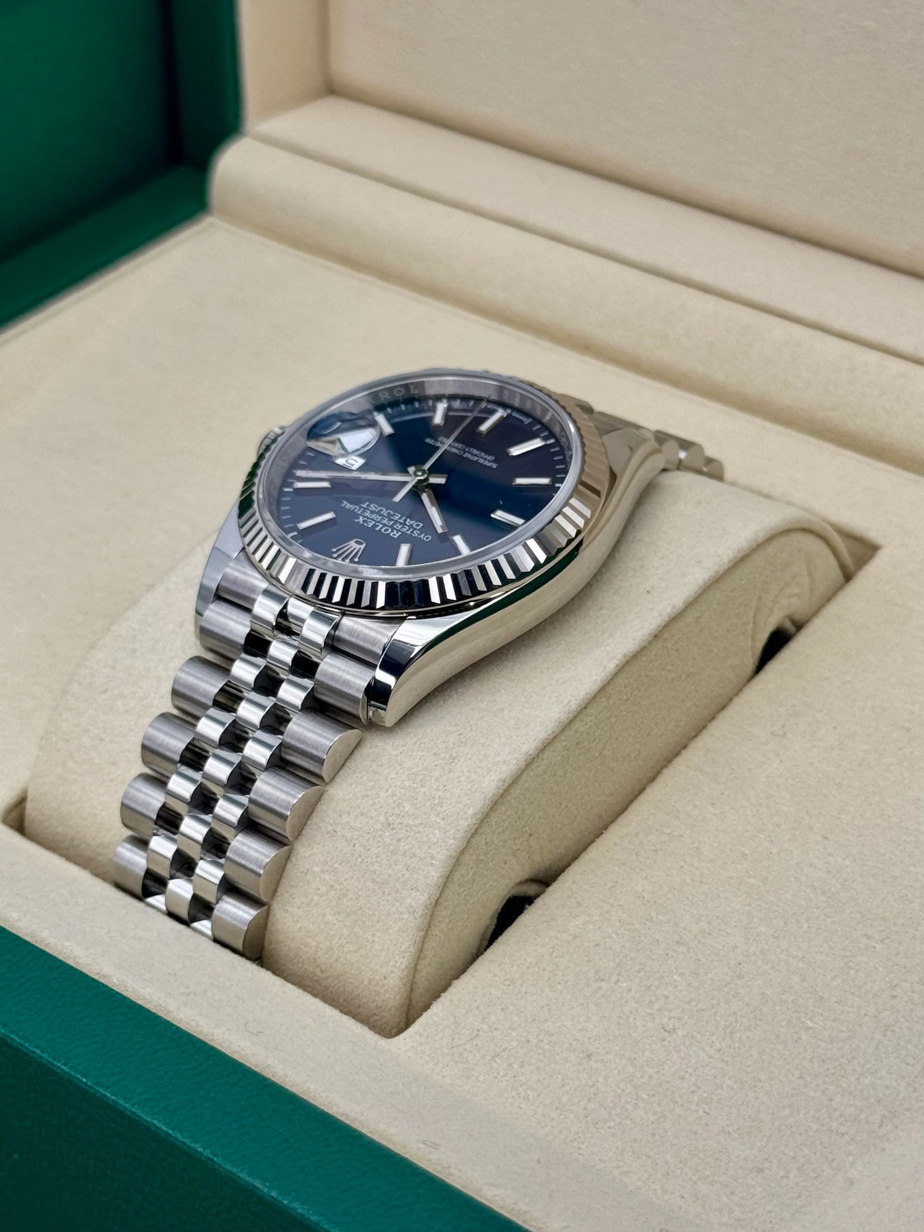 NEW 2025 Rolex Datejust 36mm 126234 Stainless Steel Jubilee Blue Dial - Image 7